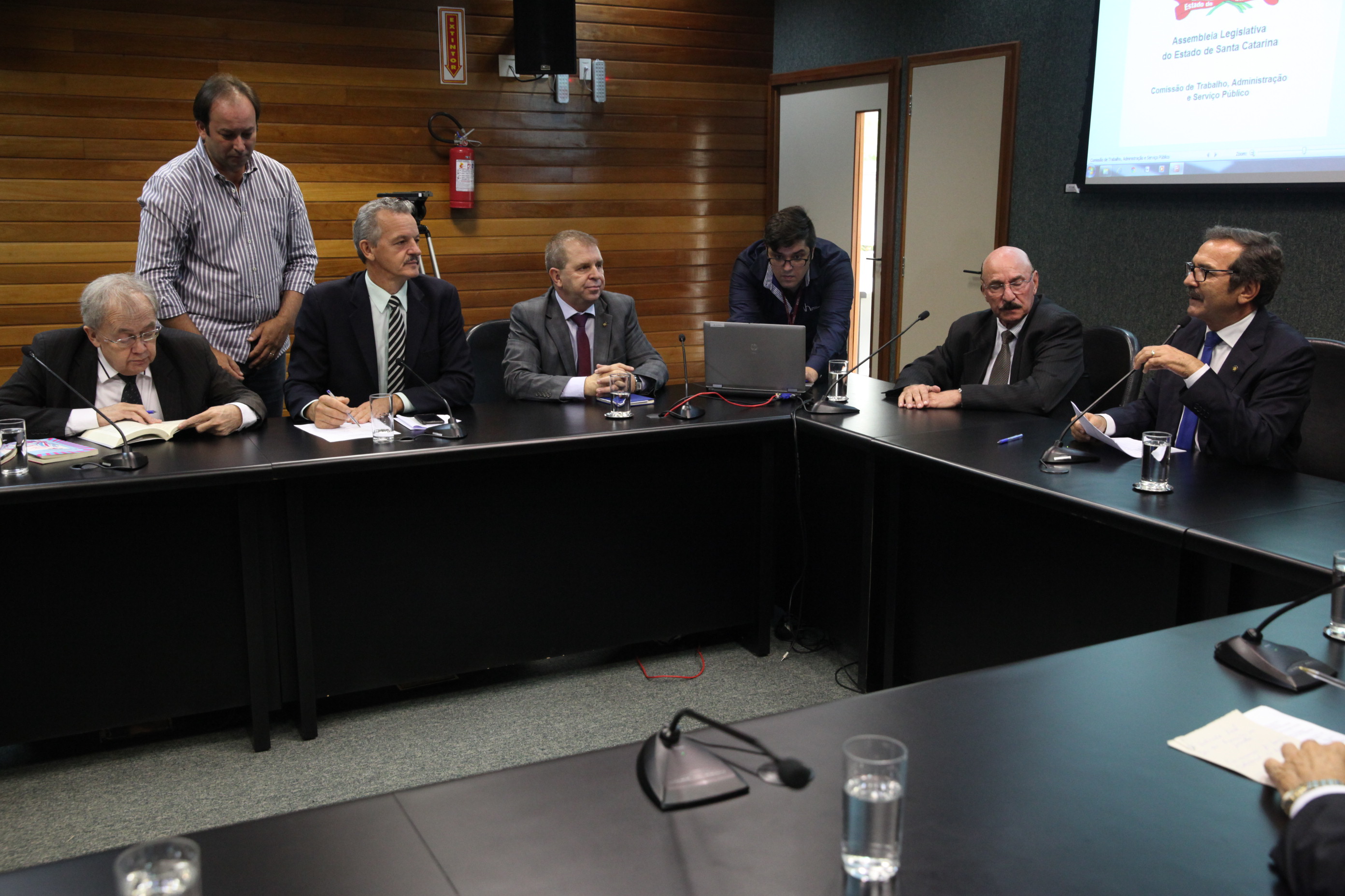 Comissão de Trabalho Administração e Serviço Público. Foto: Eduardo Guedes / Agência AL