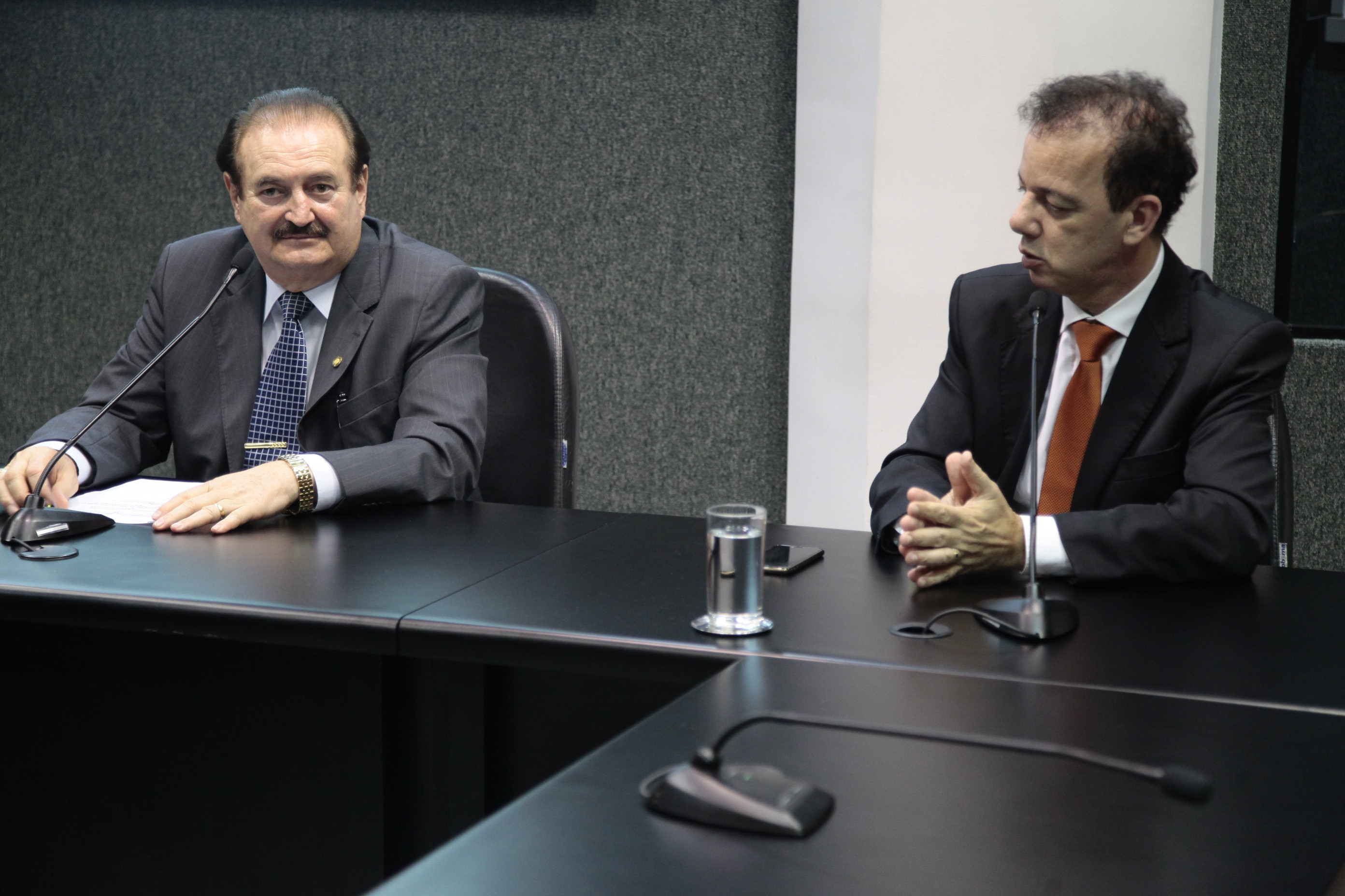 Reunião da Comissão de Direitos Humanos.
