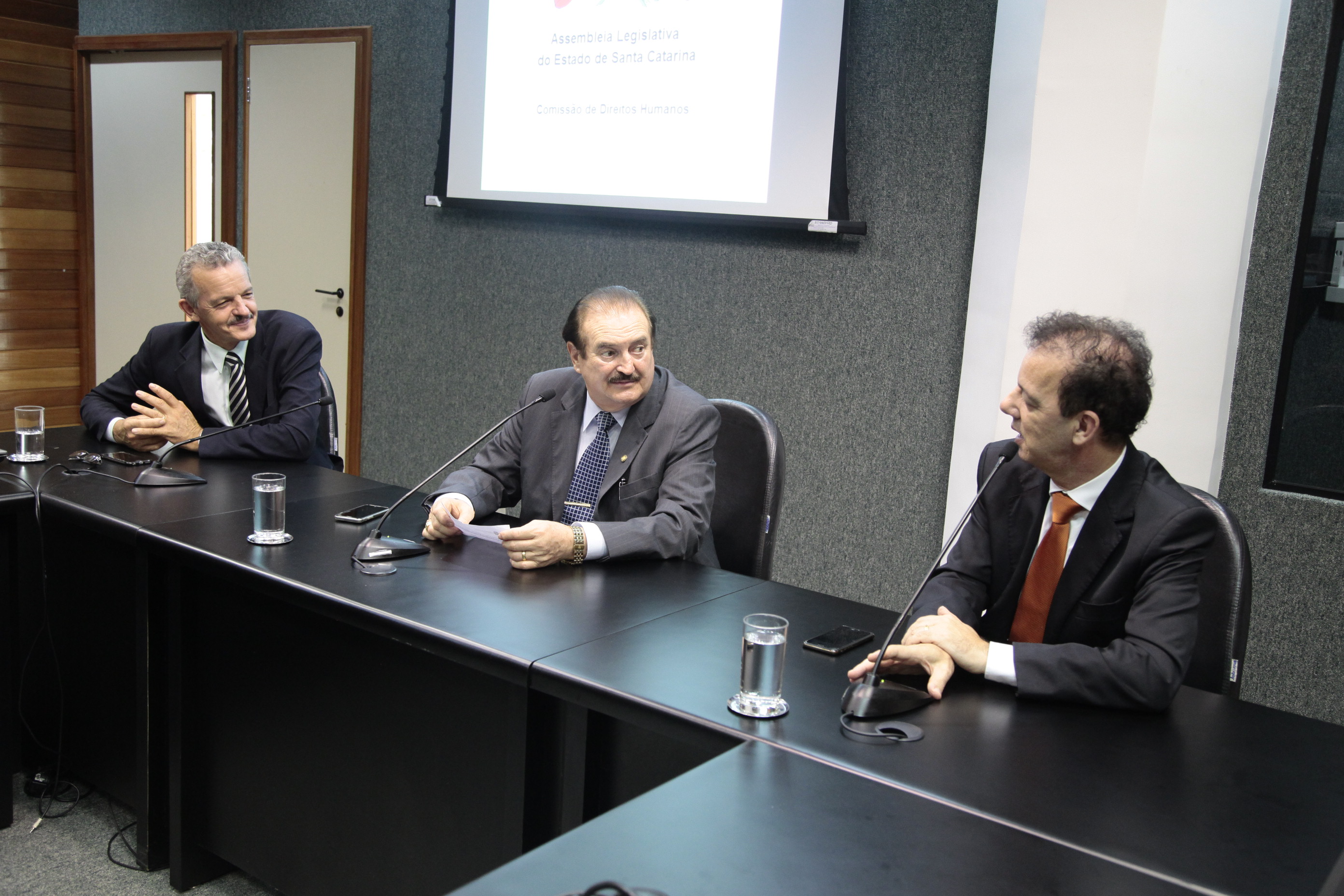 Reunião da Comissão de Direitos Humanos.