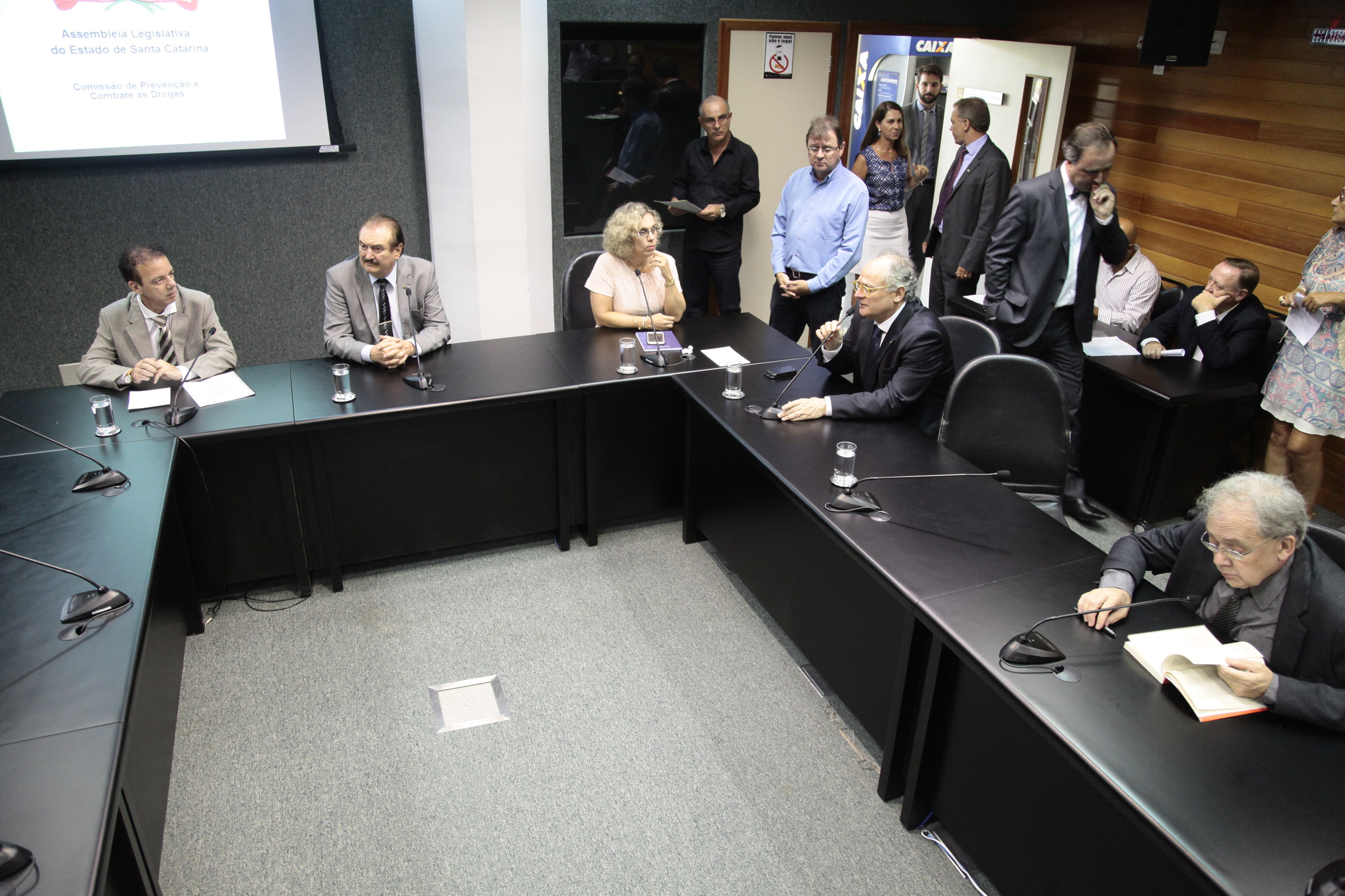 Reunião de instalação da Comissão de Prevenção e Combate às Drogas.