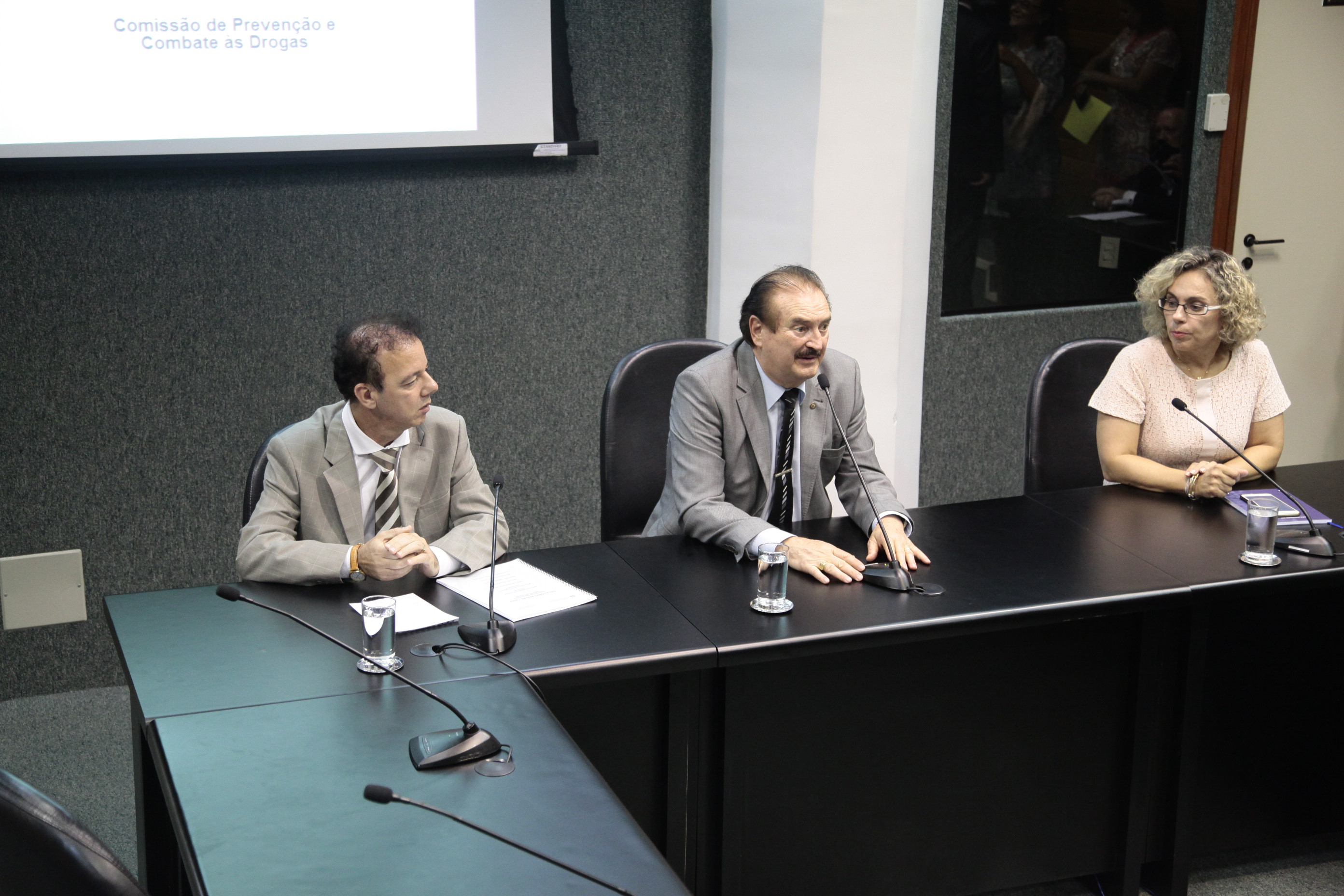 Reunião de instalação da Comissão de Prevenção e Combate às Drogas.