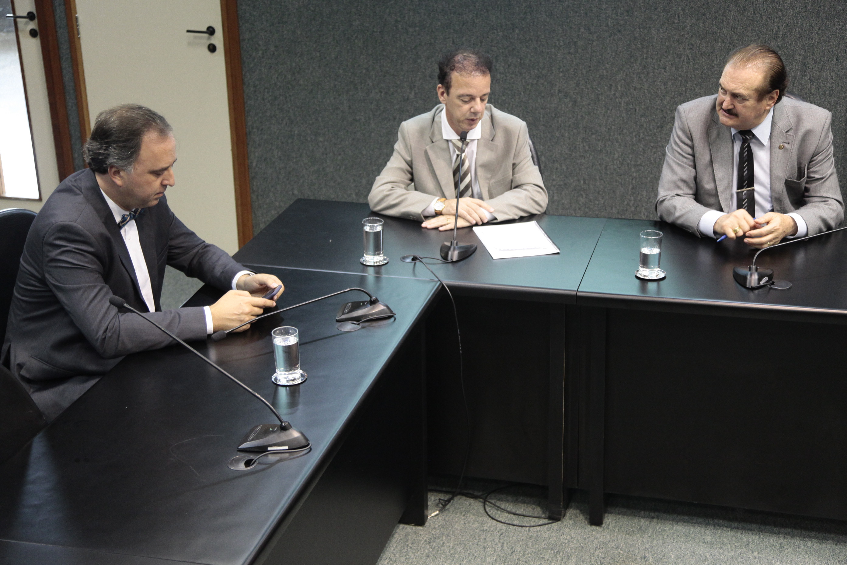 Reunião de instalação da Comissão de Prevenção e Combate às Drogas.
