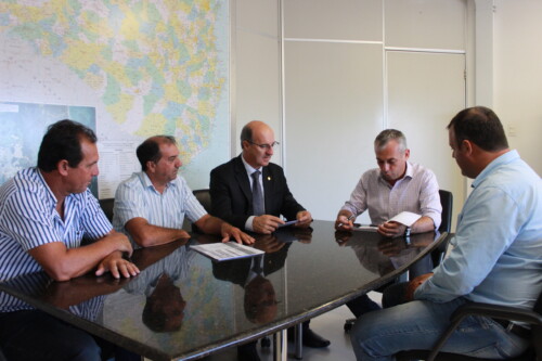 Zé Milton conquista ambulância para Jaguaruna