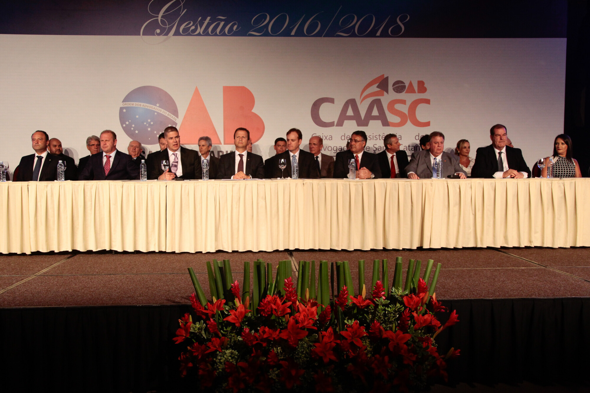 Autoridades prestigiaram posse de Paulo Brincas à frente da OAB-SC