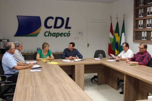 Encontro com entidades discute rodovias e aeroporto de Chapecó