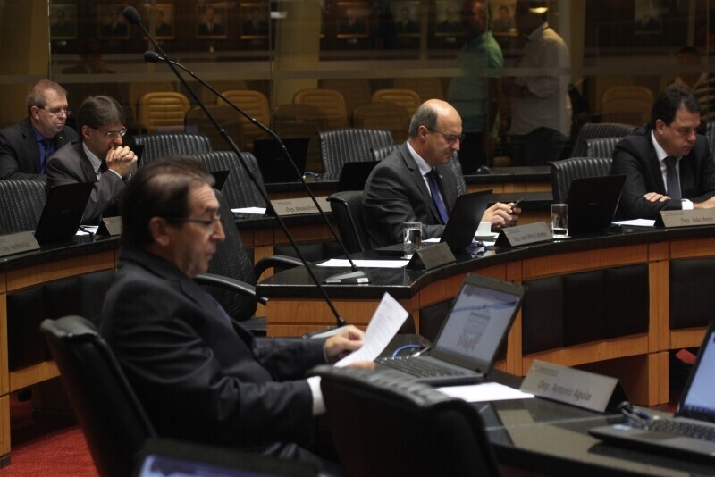 Deputados repercutem nova decisão de Joinville sobre residência médica