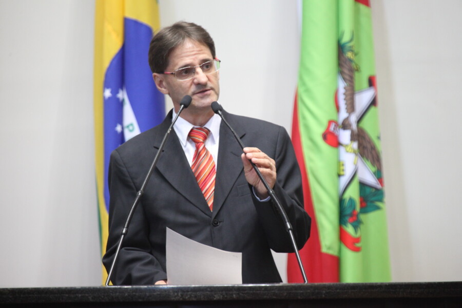 Deputado Neodi Saretta