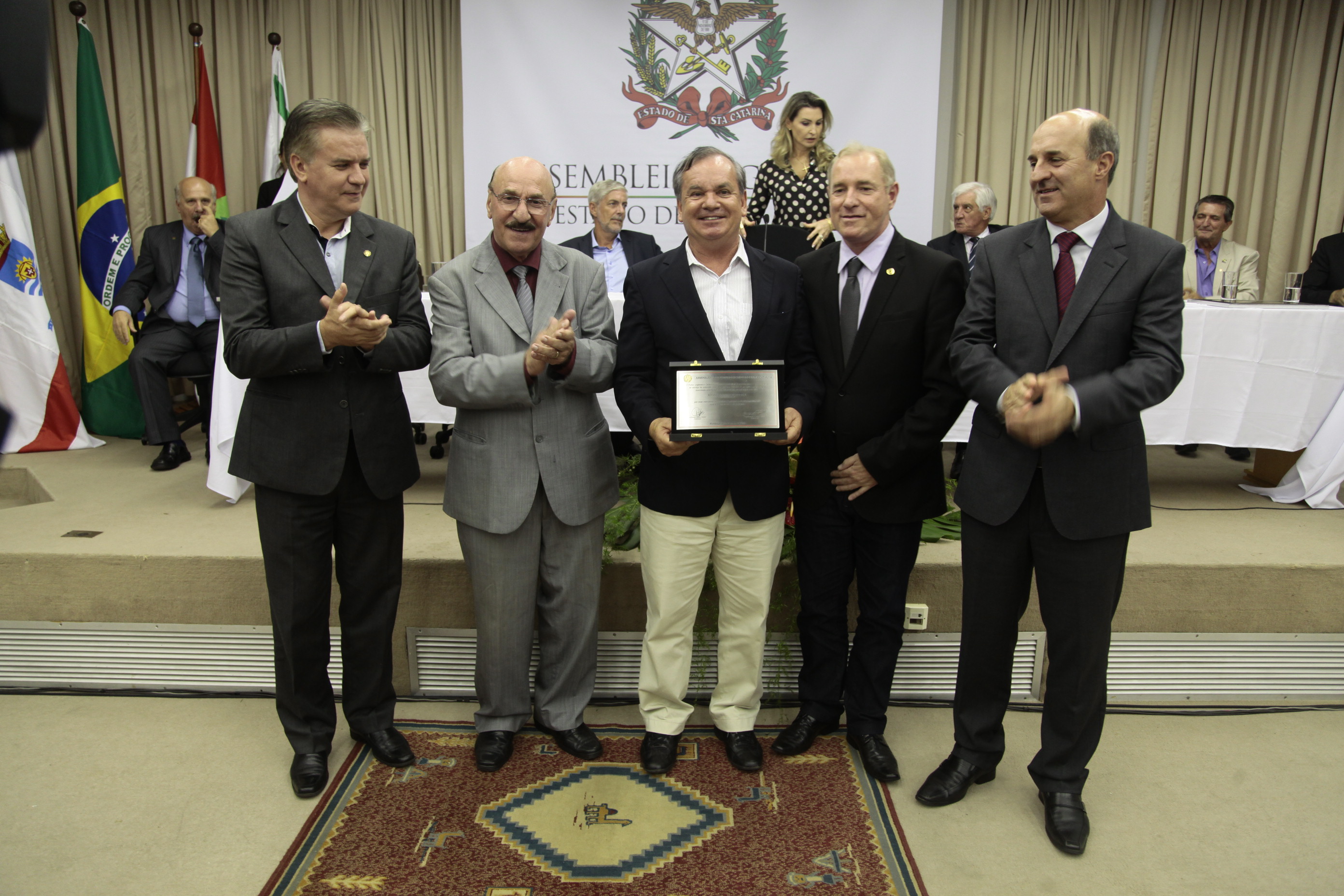 Sessão Solene em comemoração aos 60 anos do serviço de extensão rural e pesqueiro e 40 anos de pesquisa agropecuária da Epagri.
