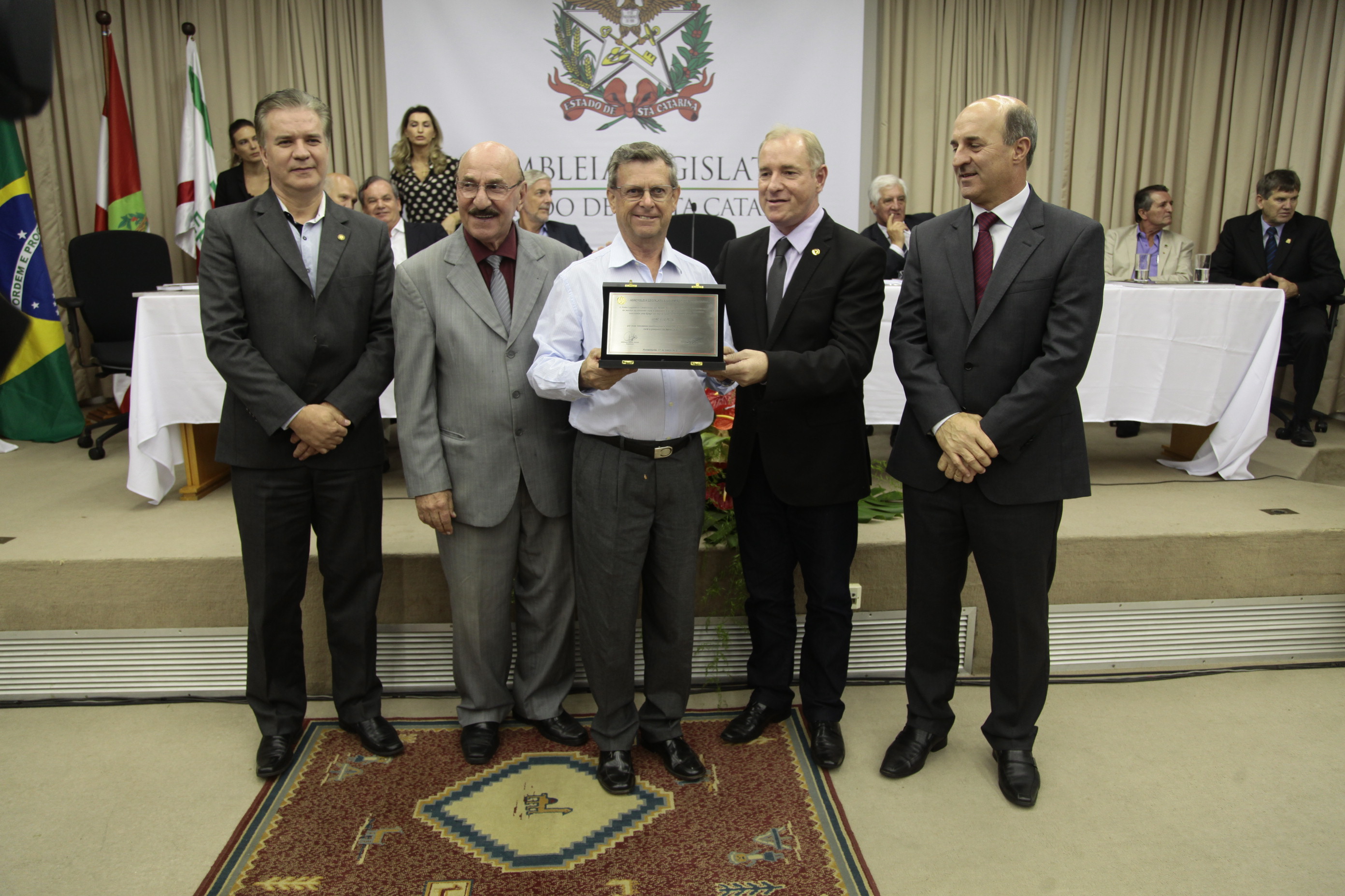 Sessão Solene em comemoração aos 60 anos do serviço de extensão rural e pesqueiro e 40 anos de pesquisa agropecuária da Epagri.