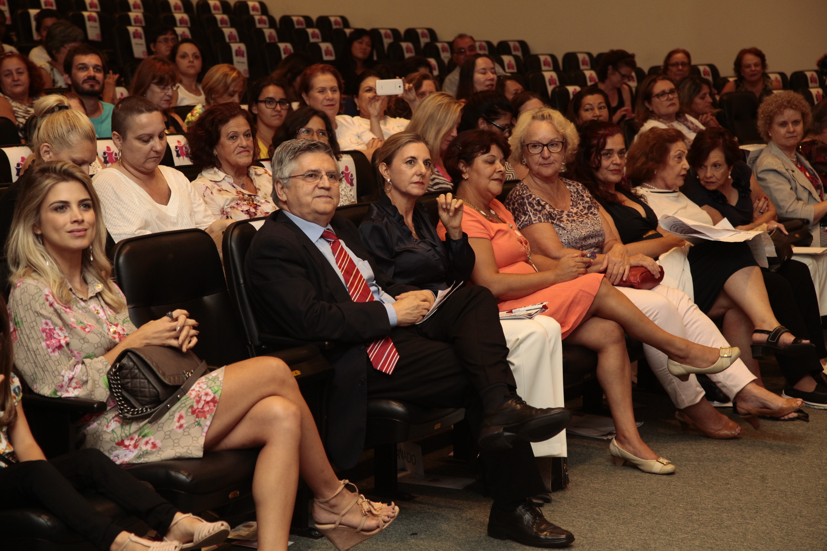 Ato em Comemoração ao Dia Internacional da Mulher - O Empoderamento da Mulher Catarinense.