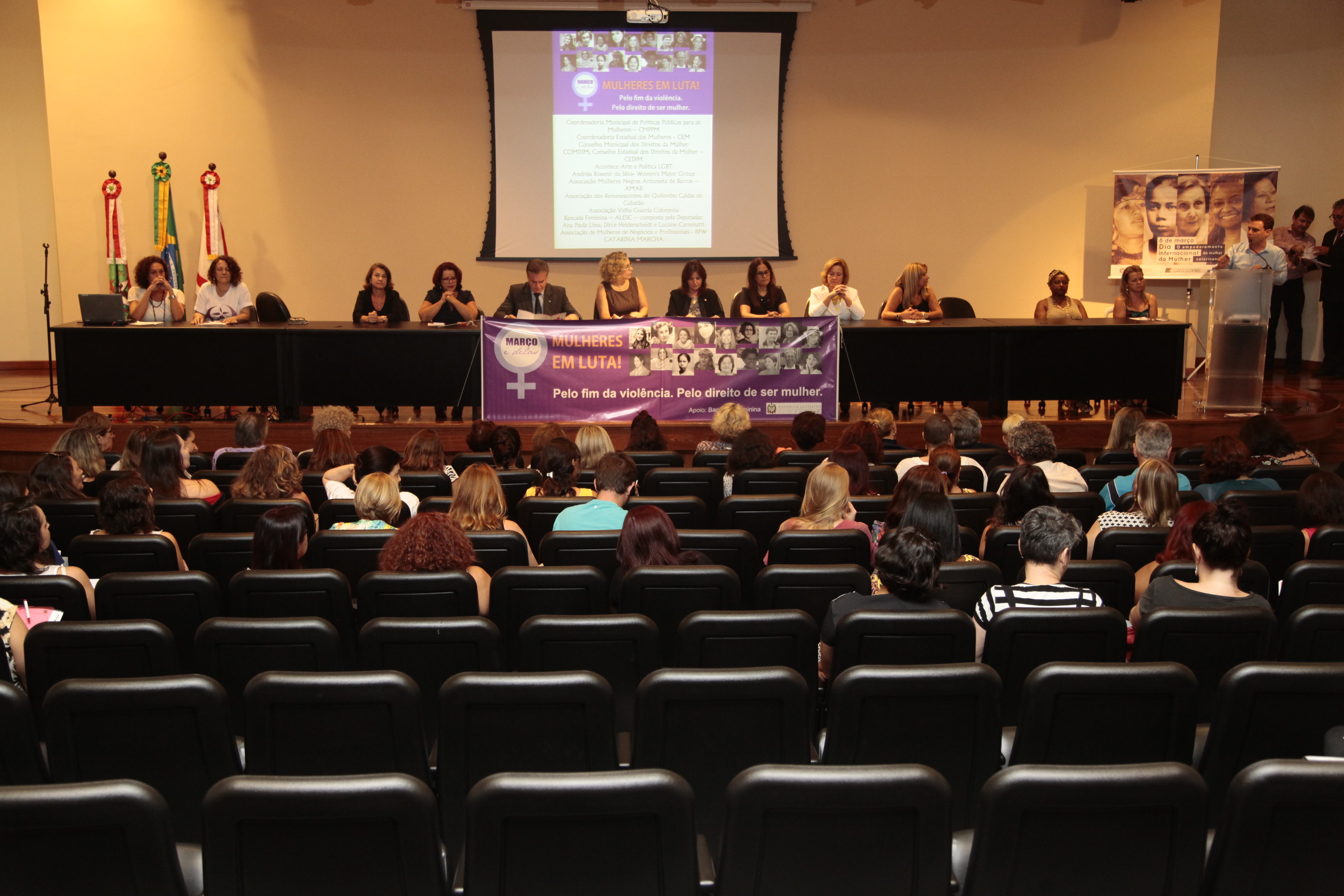 Ato em Comemoração ao Dia Internacional da Mulher - O Empoderamento da Mulher Catarinense.