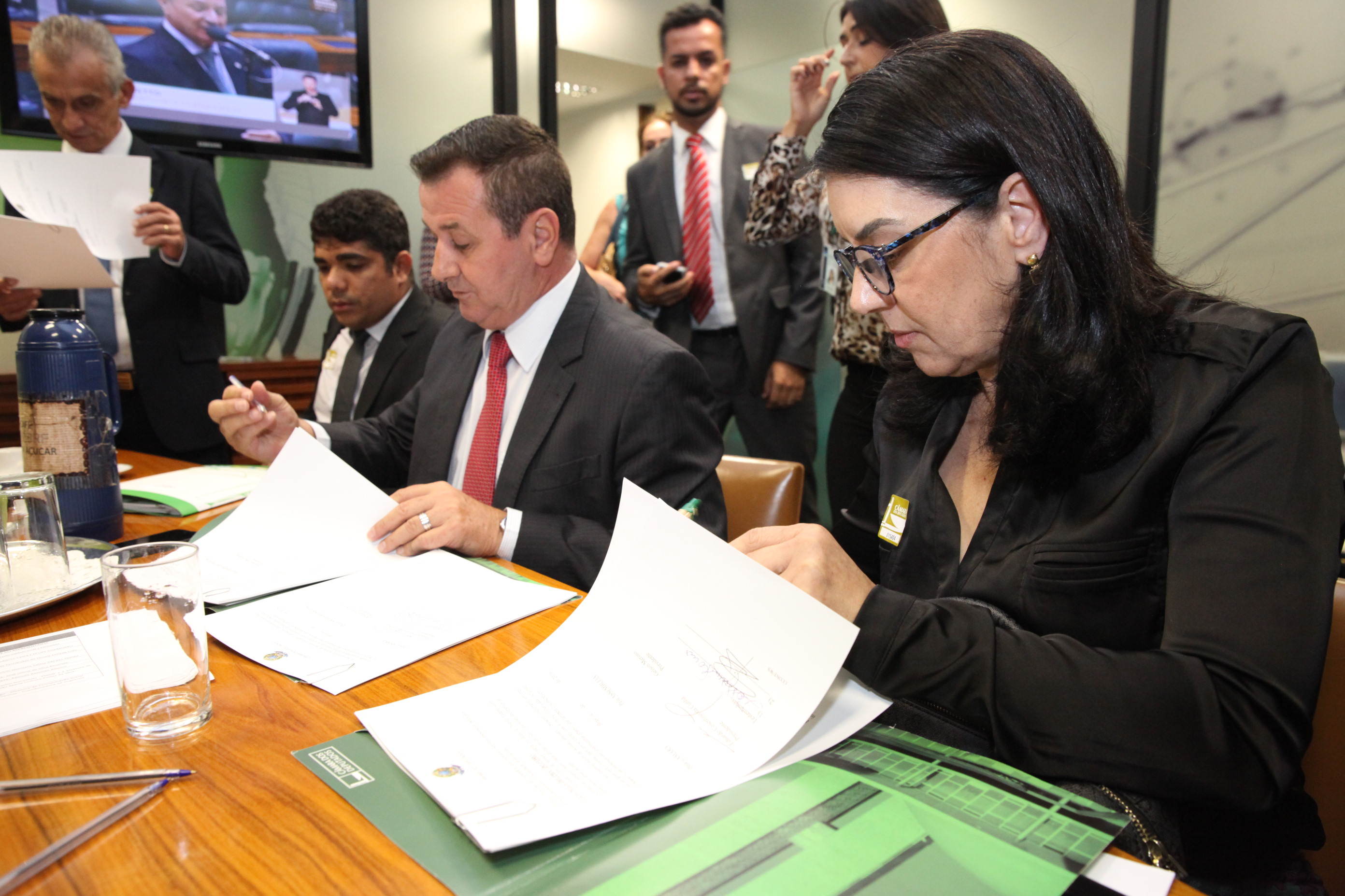 Alesc assina convênio com Câmara Federal para abertura de sinal da Rádio AL. Foto: Fábio Queiroz / Agência AL