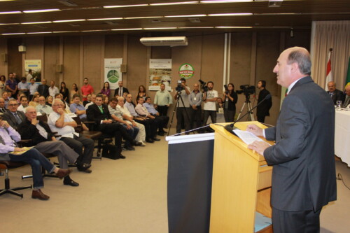 Alesc presta homenagem aos serviços de extensão rural e pesquisa agropecuária