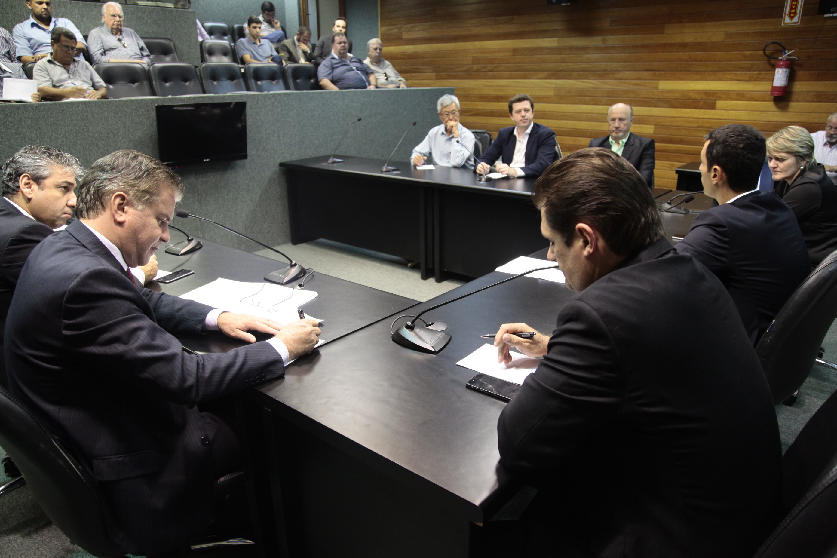 Reunião da Comissão de Transportes e Desenvolvimento Urbano.