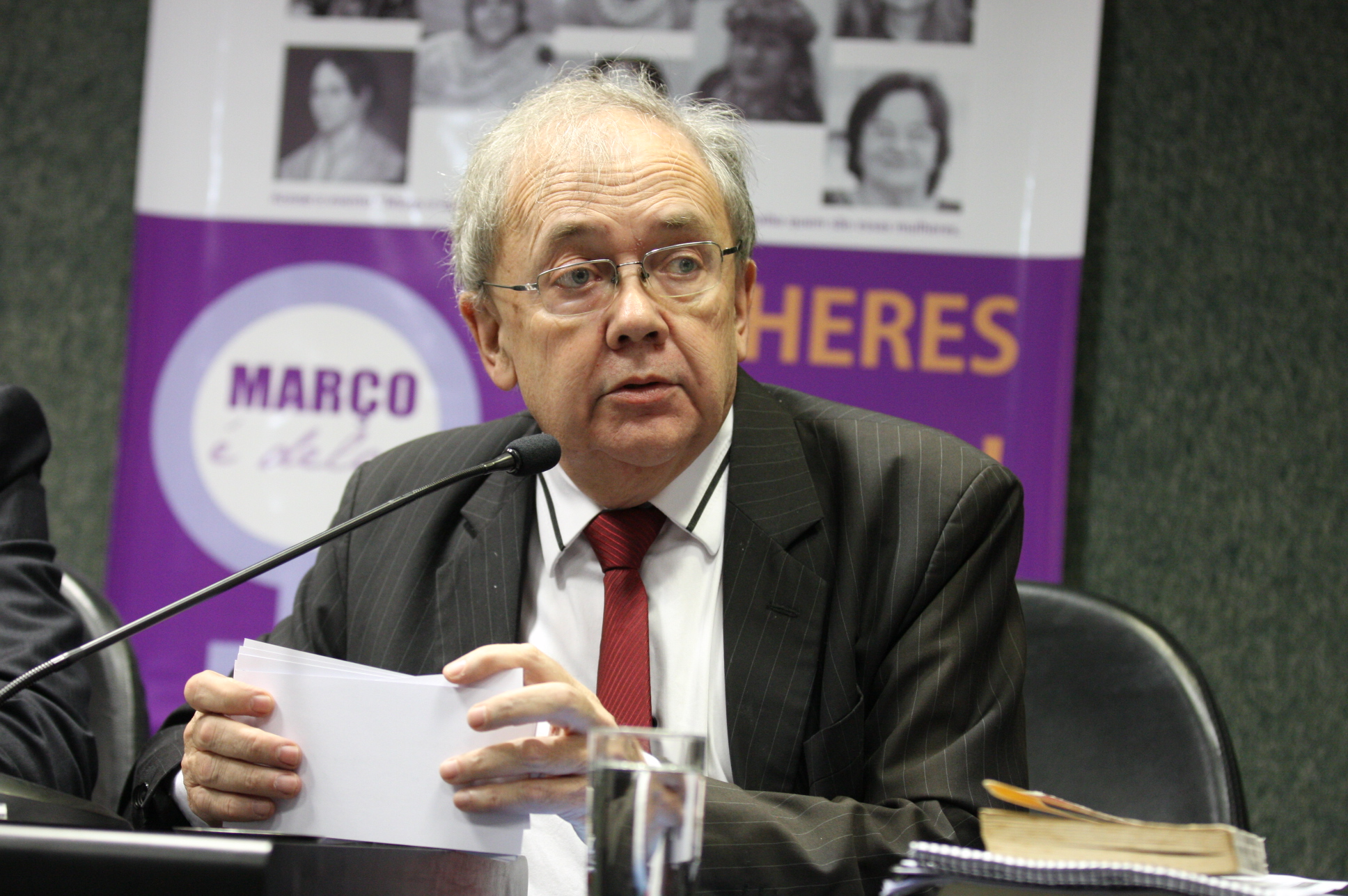 Audiência Pública para Prestação de Contas da Secretaria de Saúde - 3 Quadrimestre de 2015. Deputado Fernando Coruja (PMDB). Foto: Yuri Santos / Agência AL
