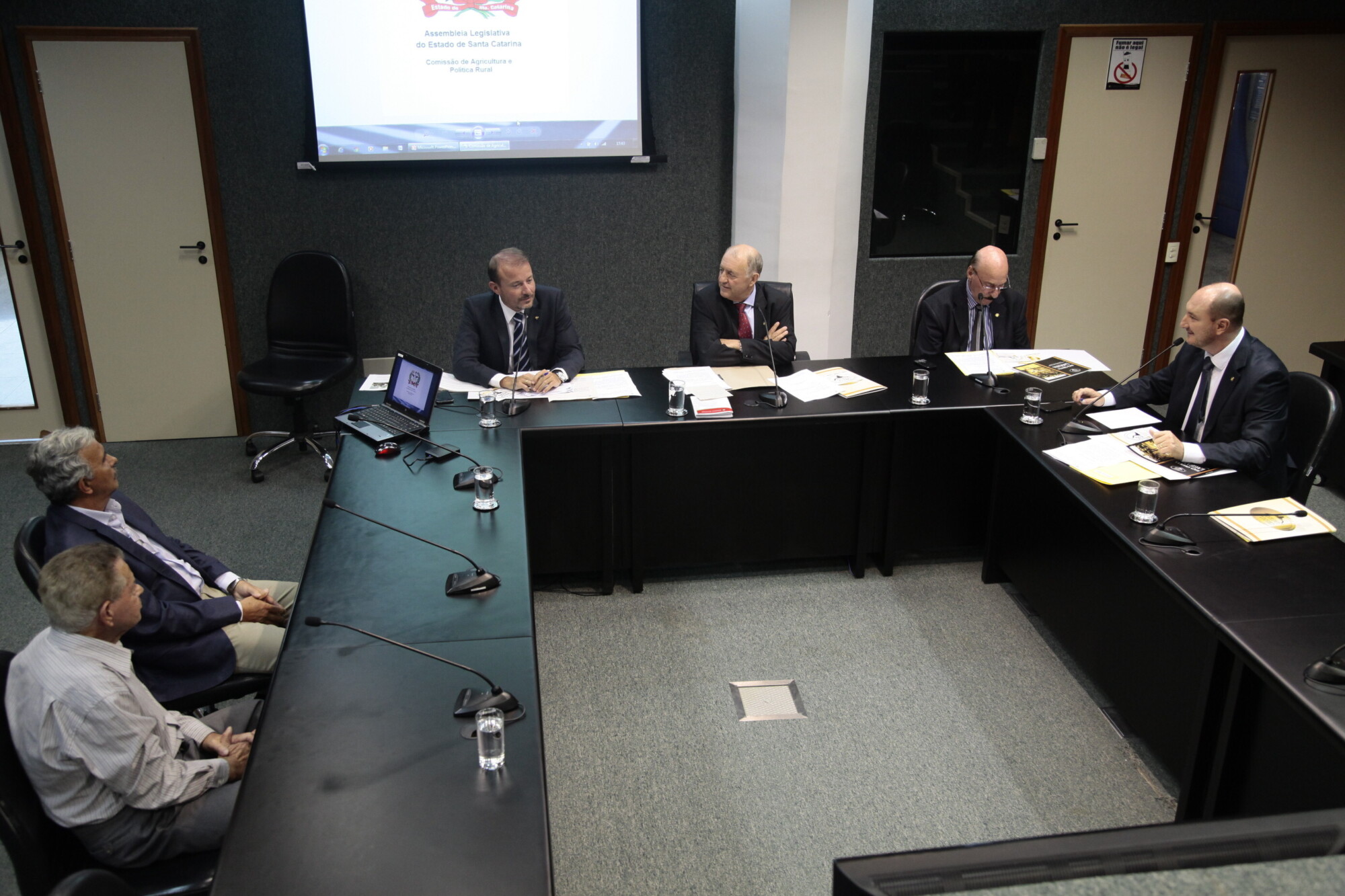 Comissão de Agricultura recebe criadores da raça crioula lageana