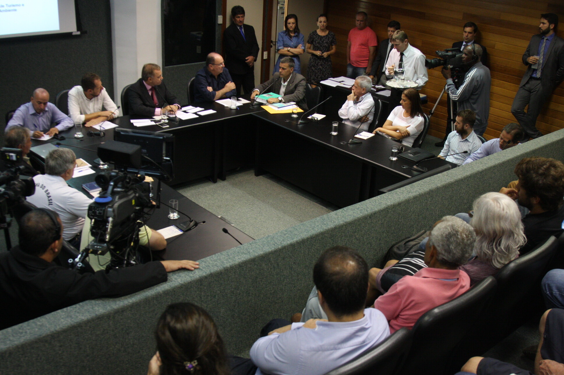 Comissão debate demarcação para maricultura em Florianópolis