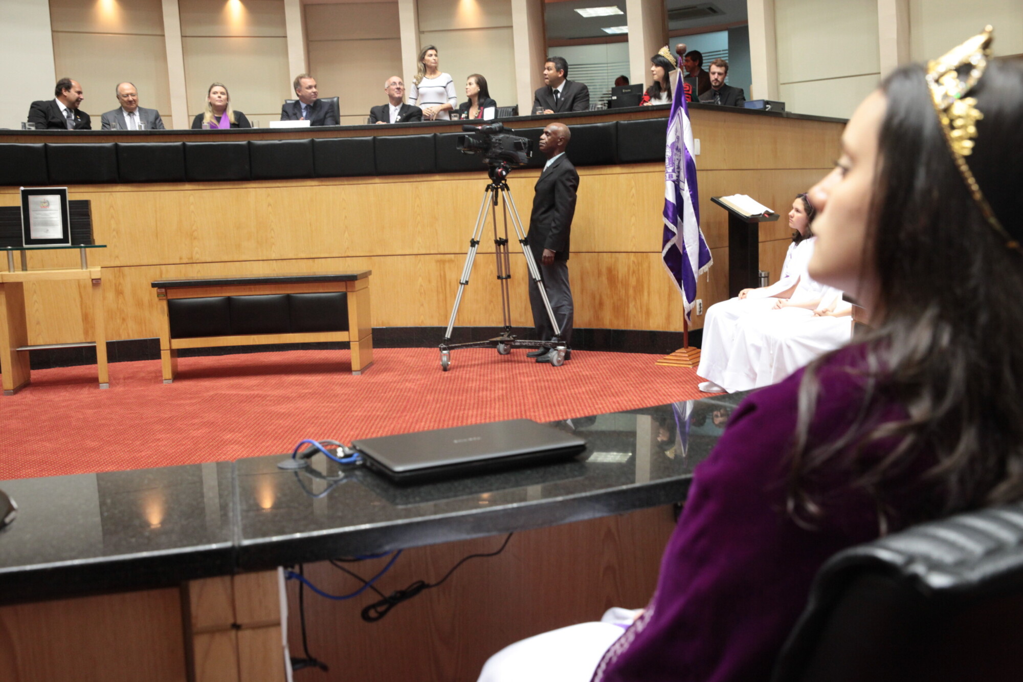 Sessão solene homenageou Filhas de Jó, ordem apoiada pela maçonaria, composta por jovens lideranças femininas