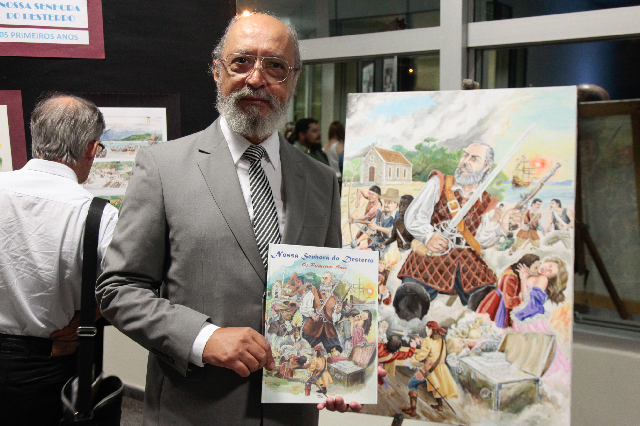 Lançamento Literário - Nossa Senhora do Desterro. Os Primeiros anos - Autor Eleutério Nicolau da Conceição.