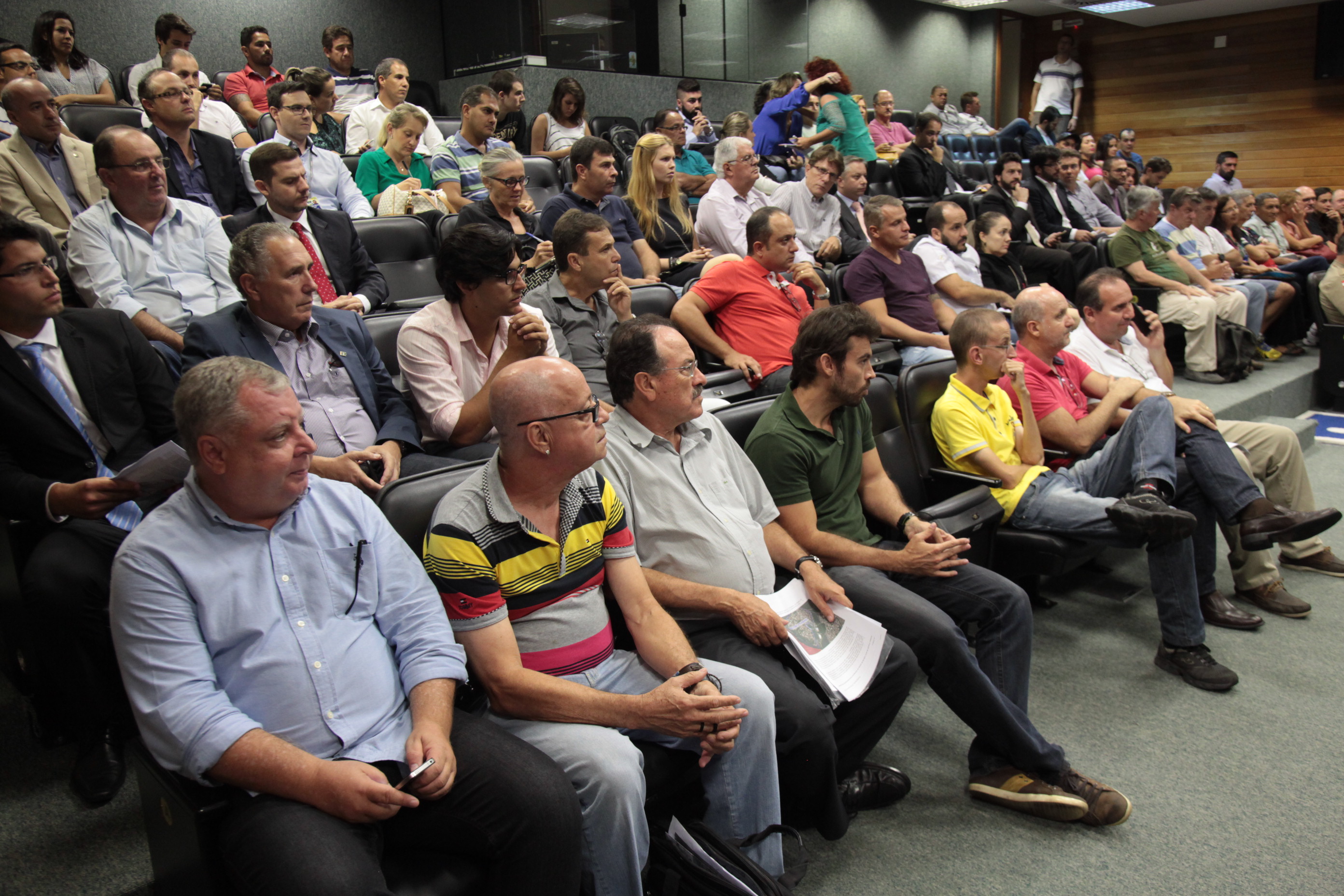 Audiência Pública sobre as obras de acesso ao Aeroporto Hercílio Luz.