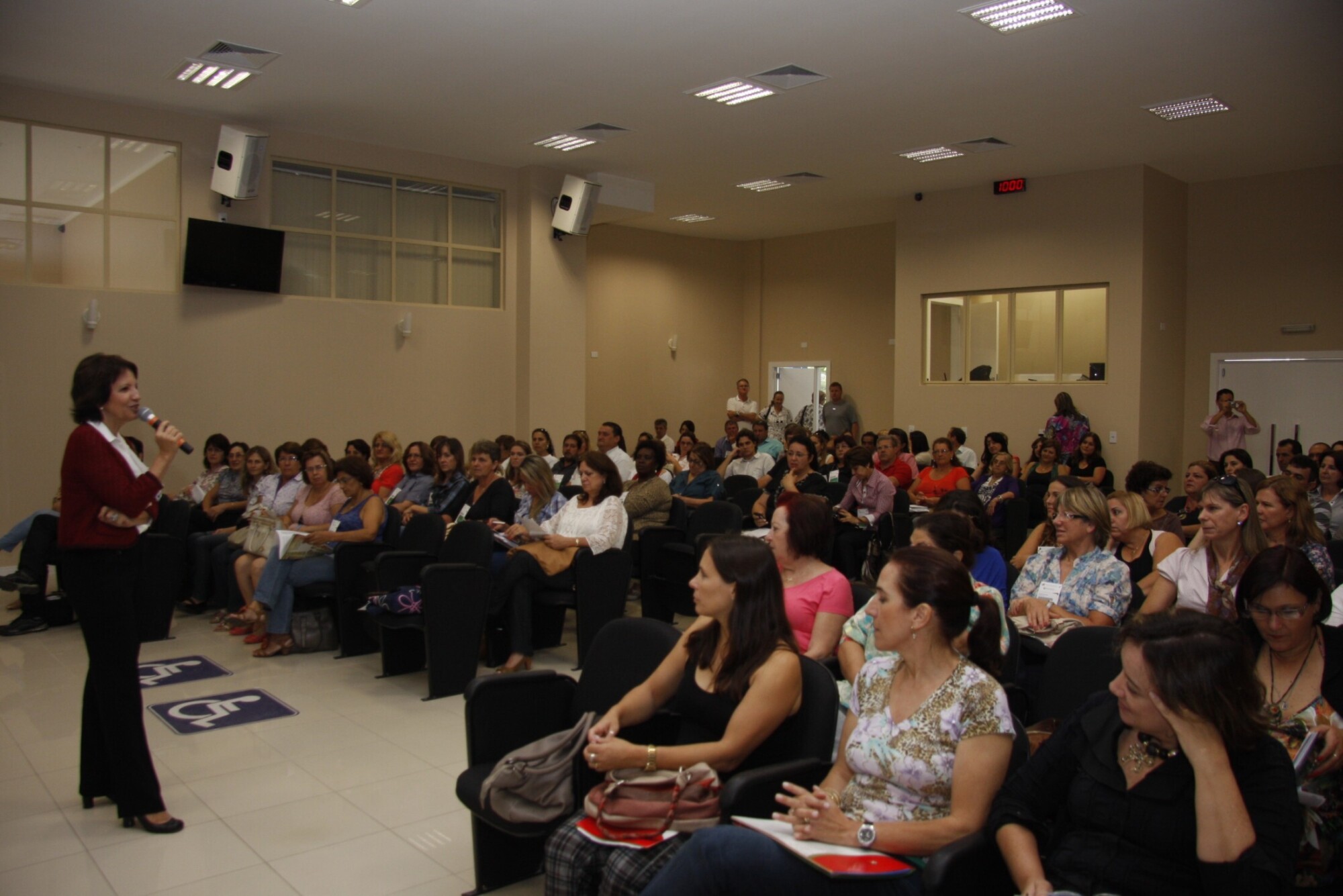 Escola do Legislativo realiza 7º Encontro da Mulher Parlamentar