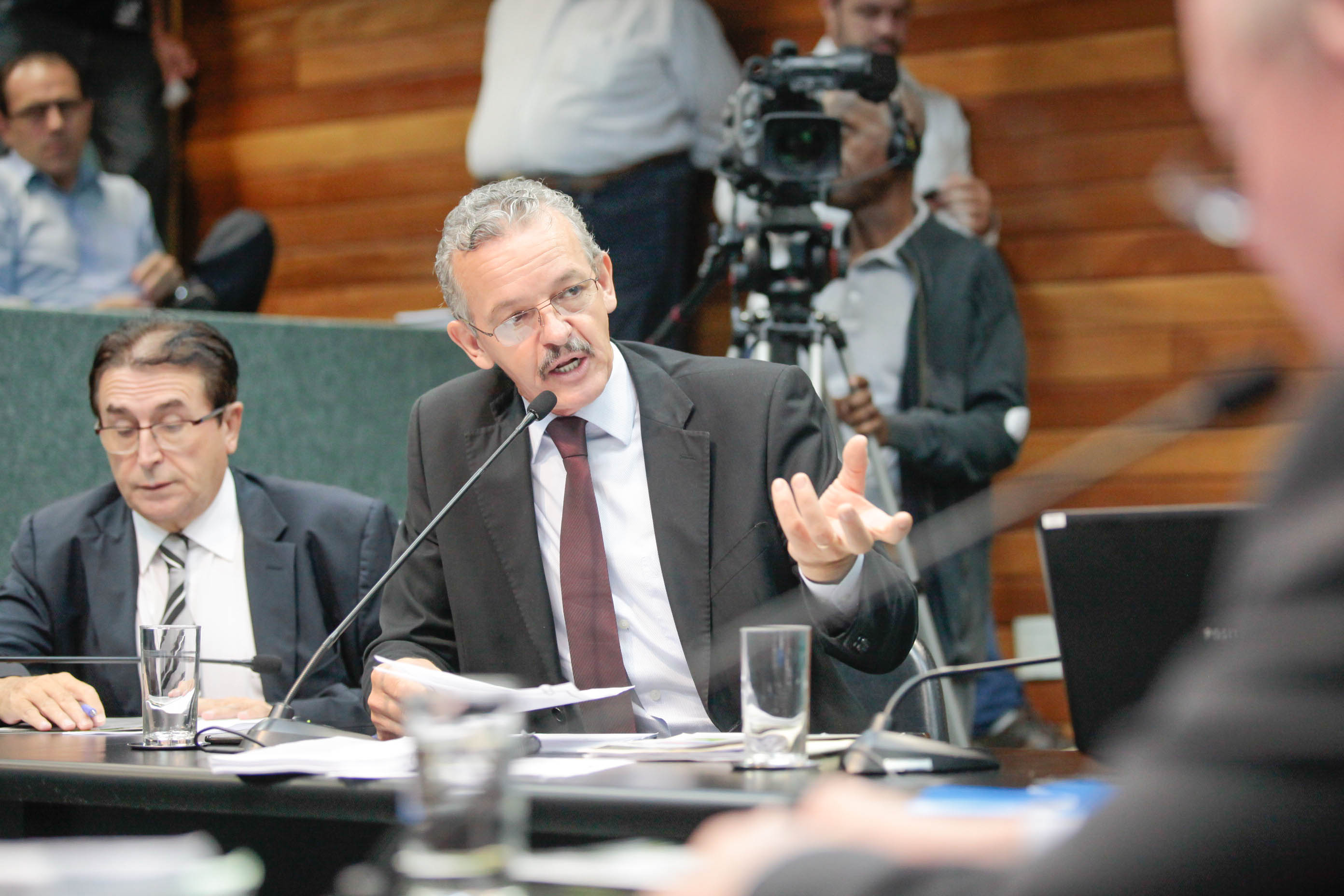 Deputado Dirceu Dresch(PT). Comissão de Finanças e Tributação