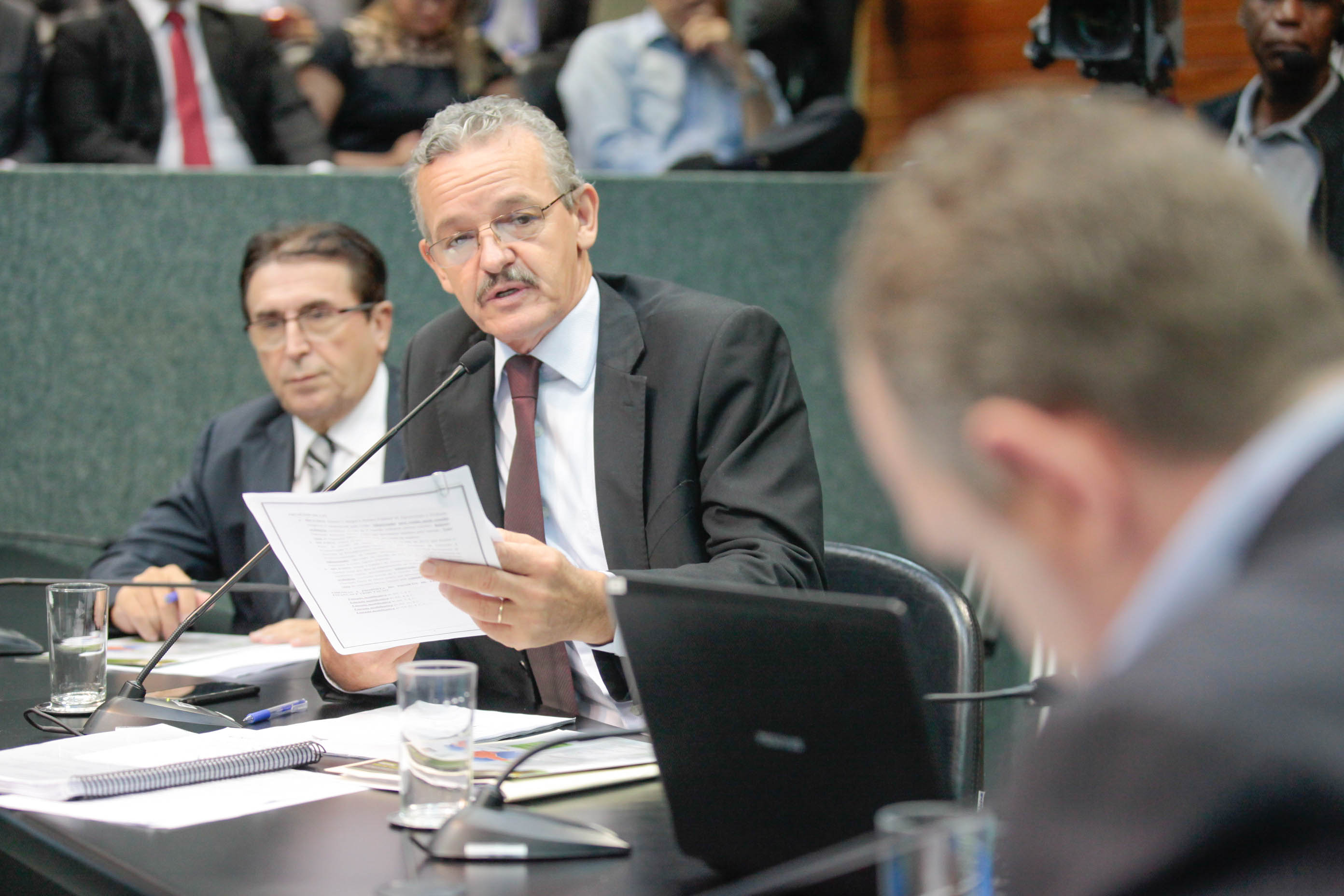 Deputado Dirceu Dresch(PT). Comissão de Finanças e Tributação