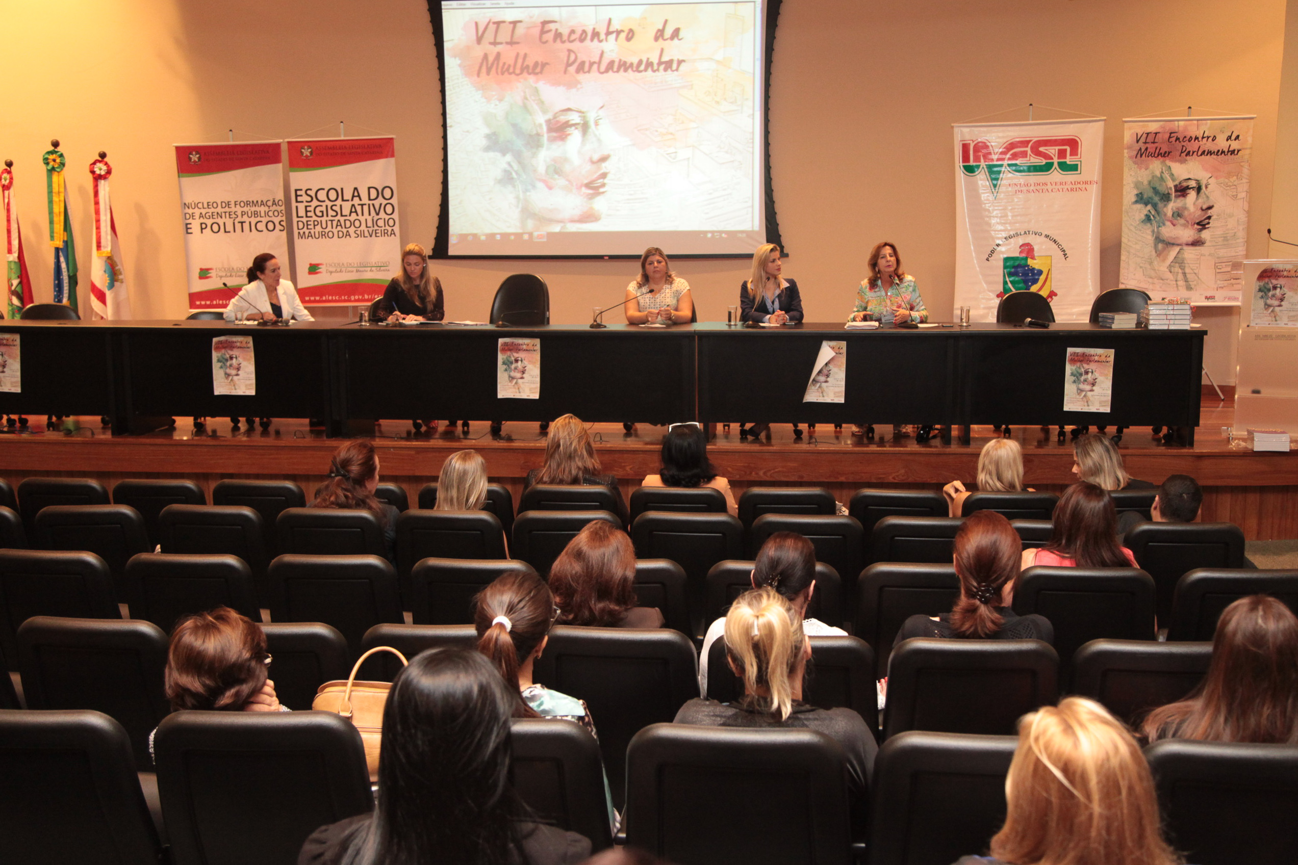 VII Encontro da Mulher Parlamentar Catarinense.