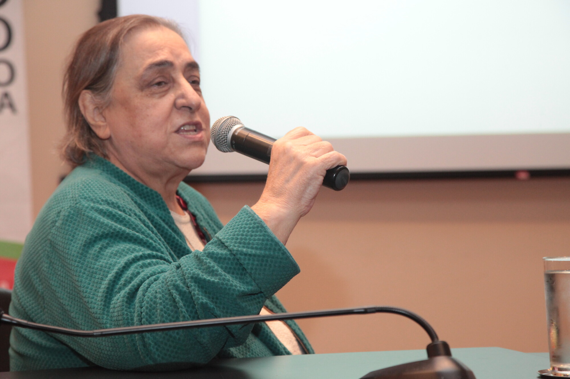 Clair Castilhos aborda o tema Diversidade de Gênero