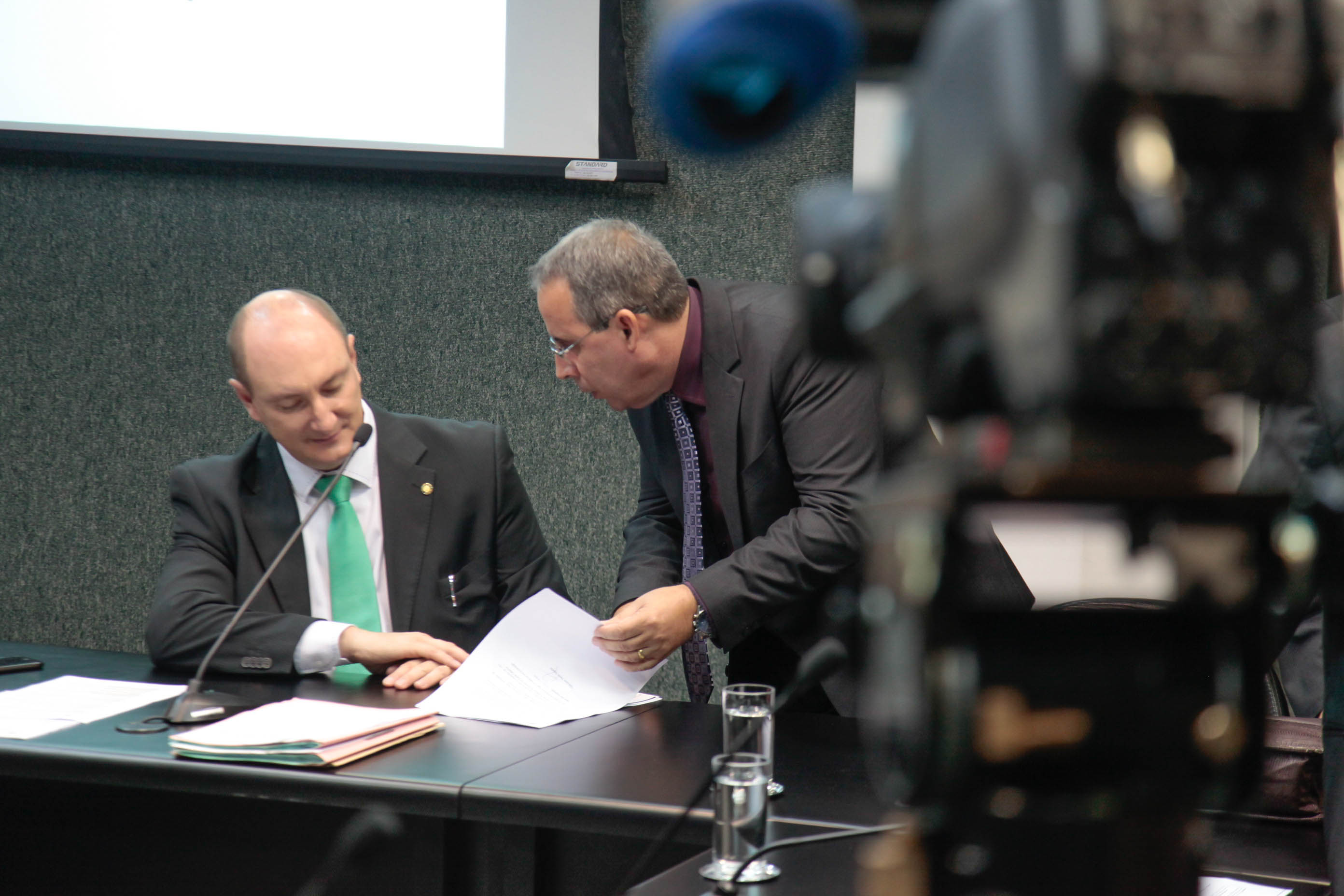 Deputado Mauro de Nadal (PMDB) em Comissão de Constituição e Justiça