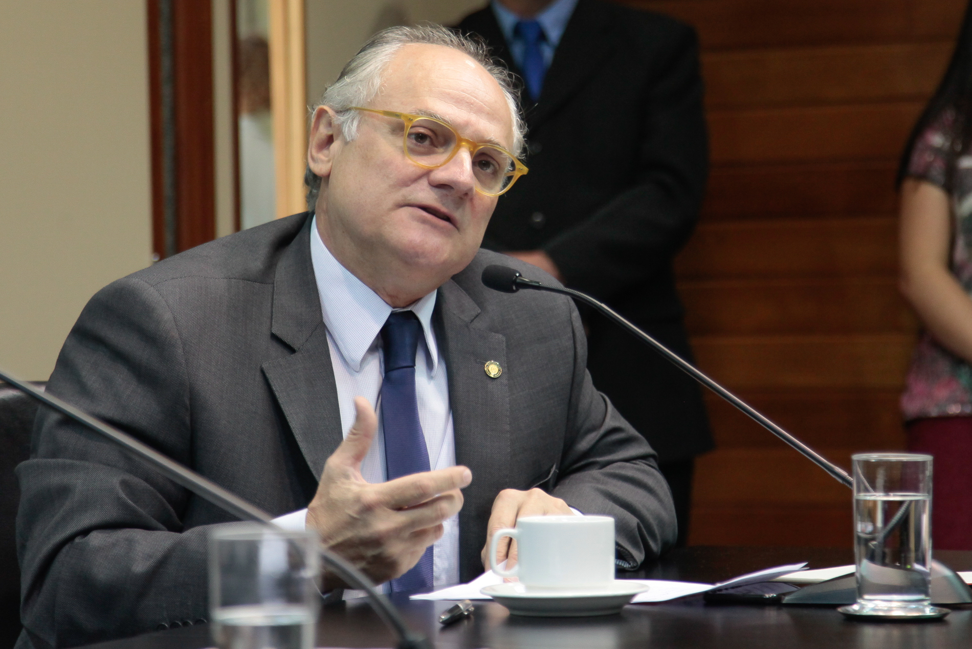 Deputado Vicente Caropreso (PSDB) em Instalação de CPI dos Remédios