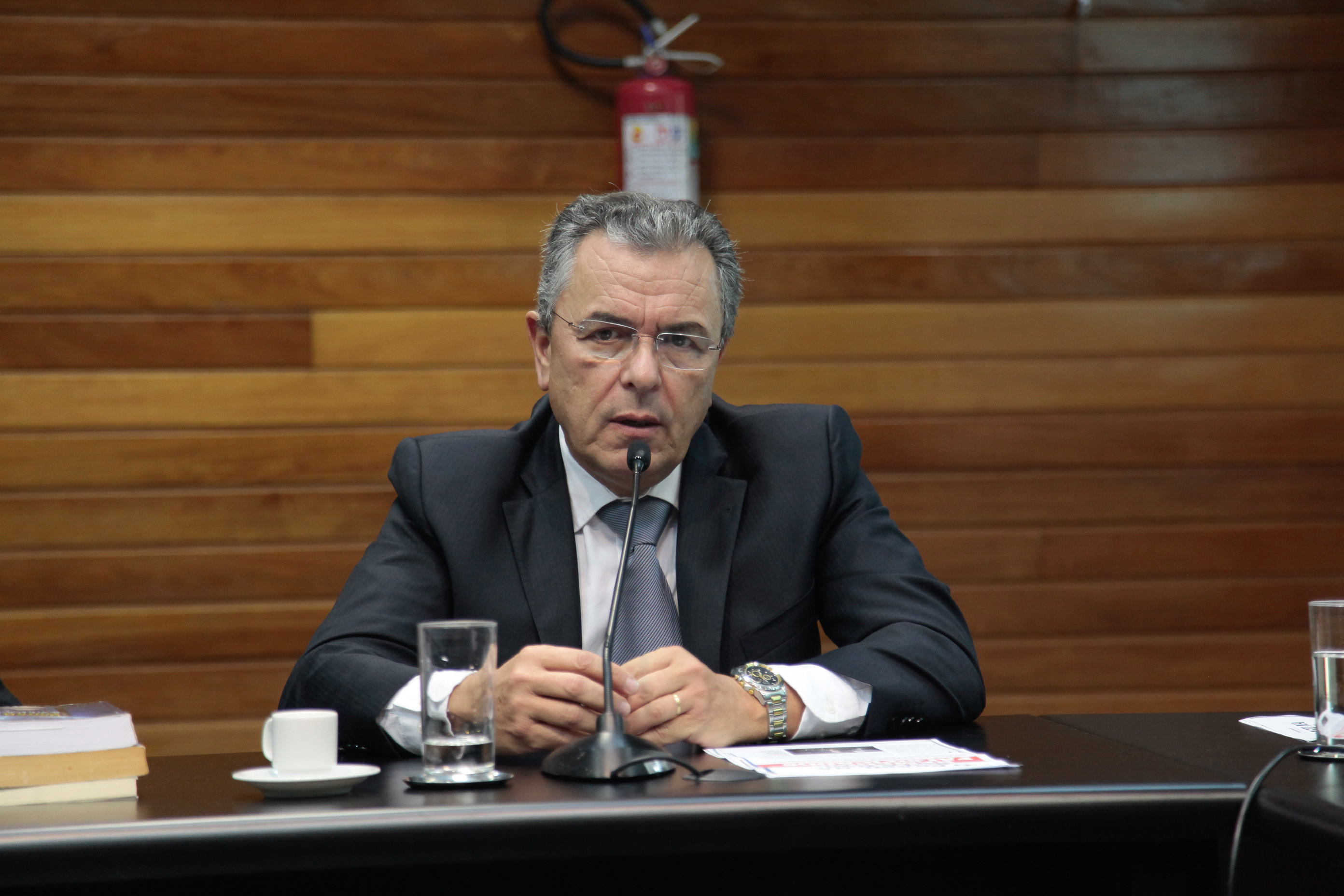 Deputado Dr. Dalmo Claro (PMDB)	 em Instalação de CPI dos Remédios