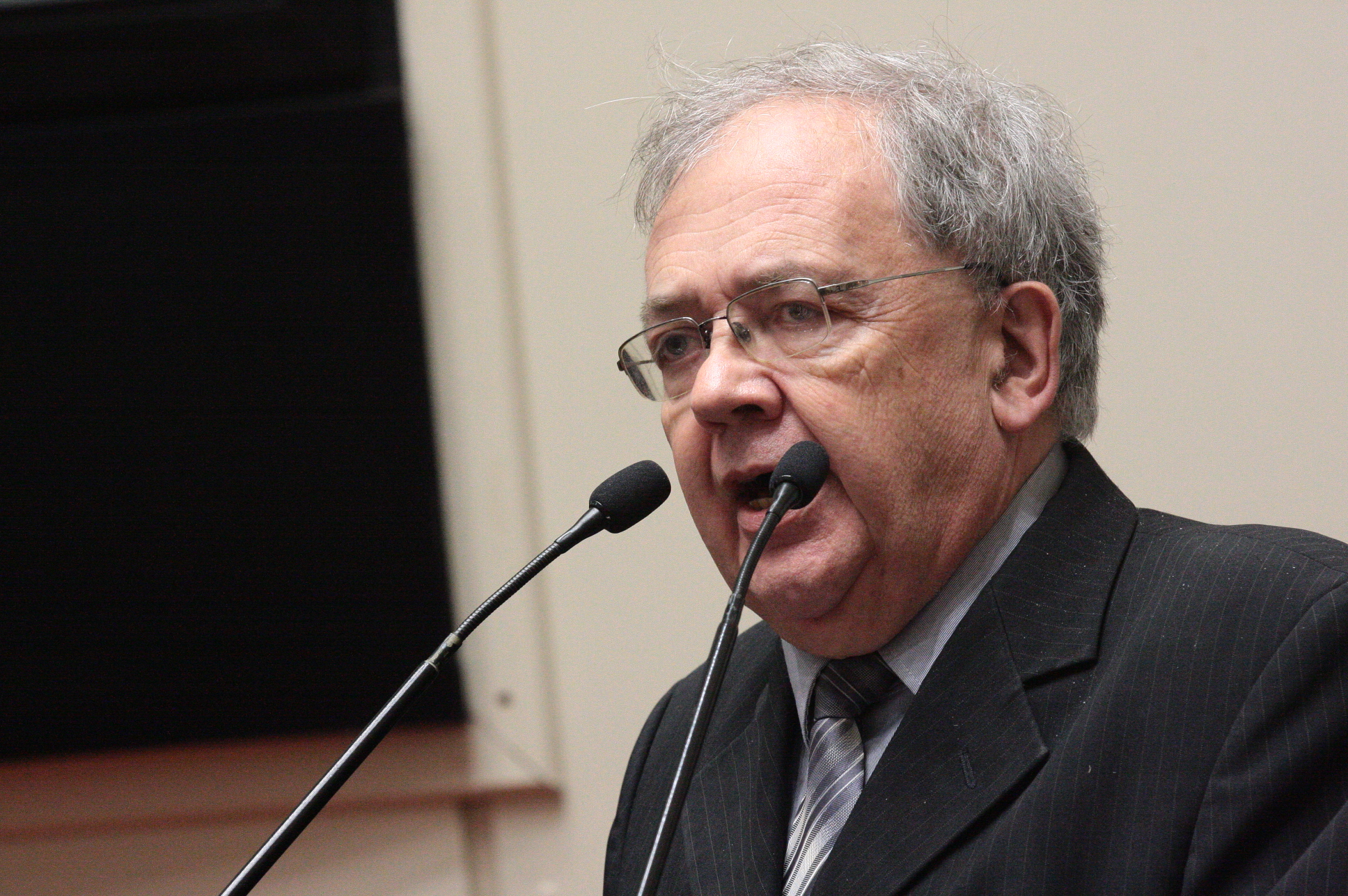 Sessão Ordinária. Deputado Fernando Coruja (PMDB)