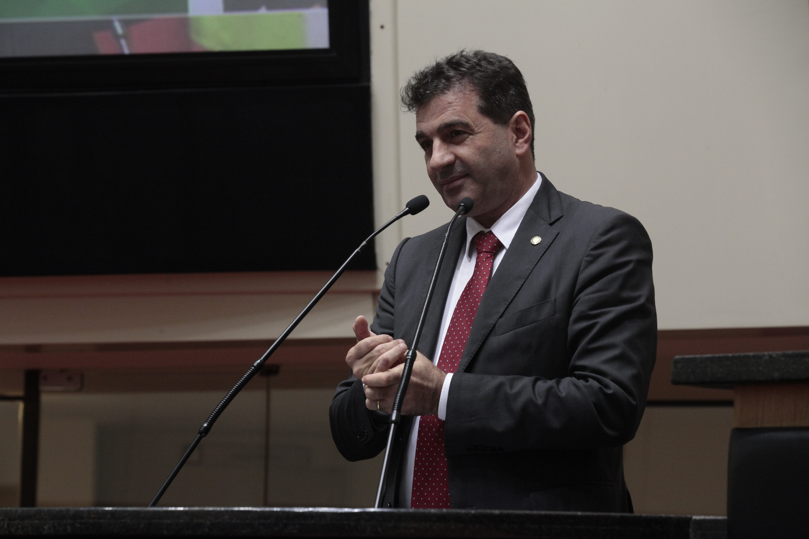 Sessão Ordinária. Deputado Valdir Cobalchini (PMDB)