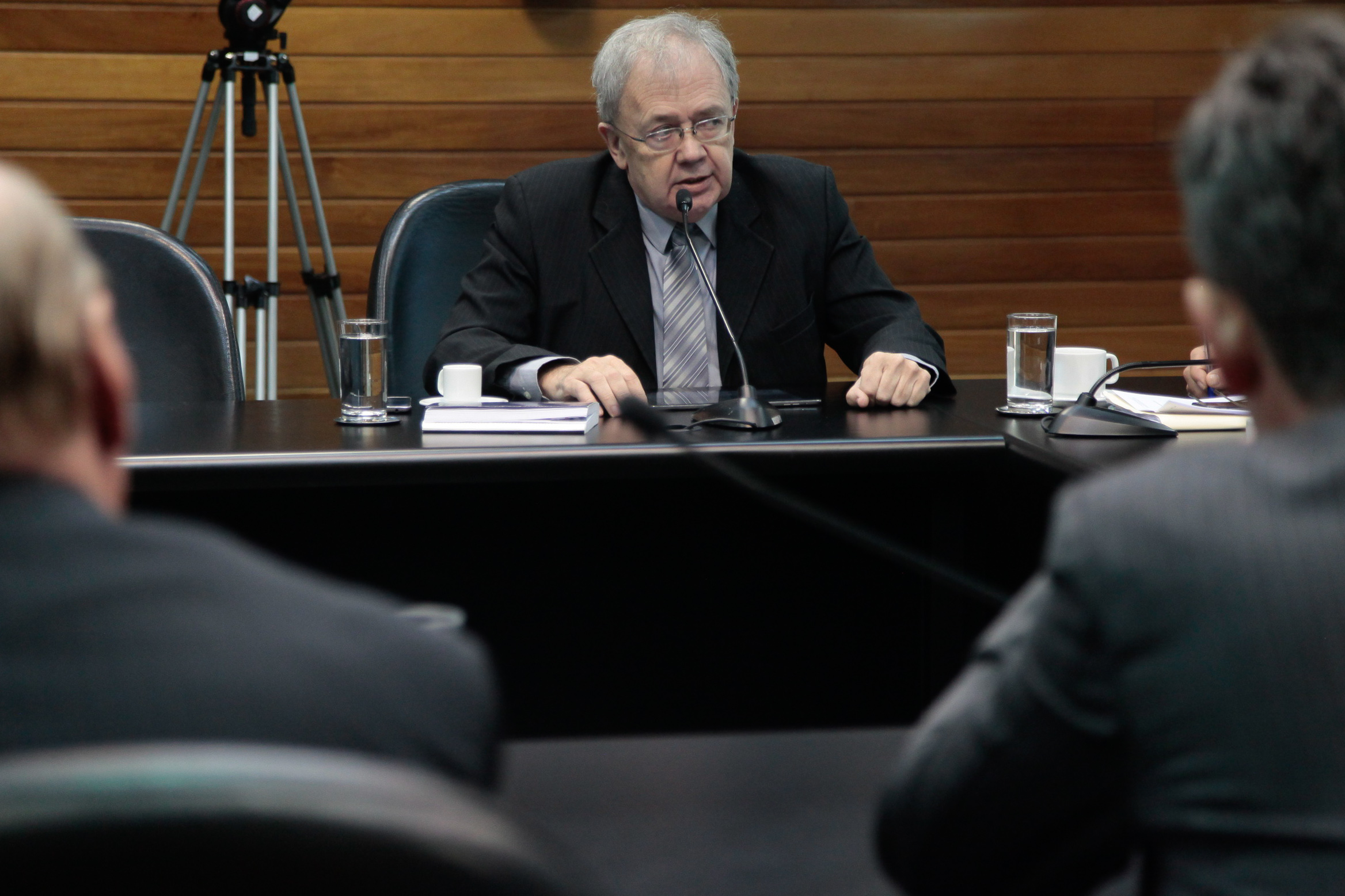 Deputado Fernando Coruja (PMDB) em Comissão de Trabalho, Administração e Serviço Público