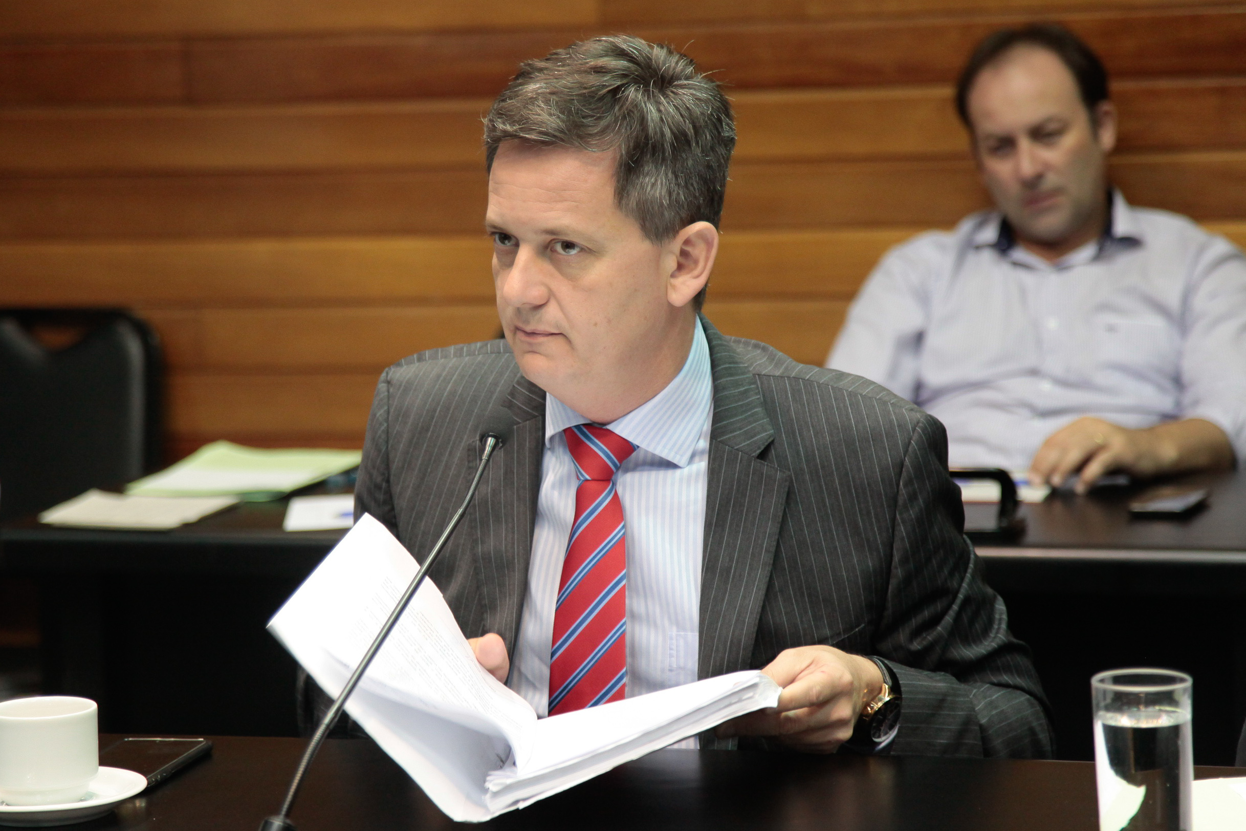 Deputado Jean Kuhlmann (PSD) em Comissão de Trabalho, Administração e Serviço Público