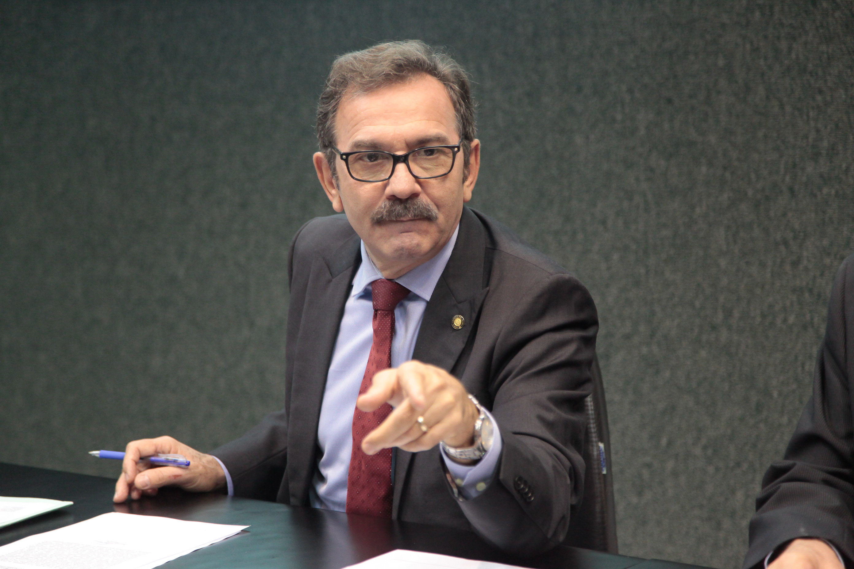 Deputado Serafim Venzon (PSDB) em Comissão de Trabalho, Administração e Serviço Público