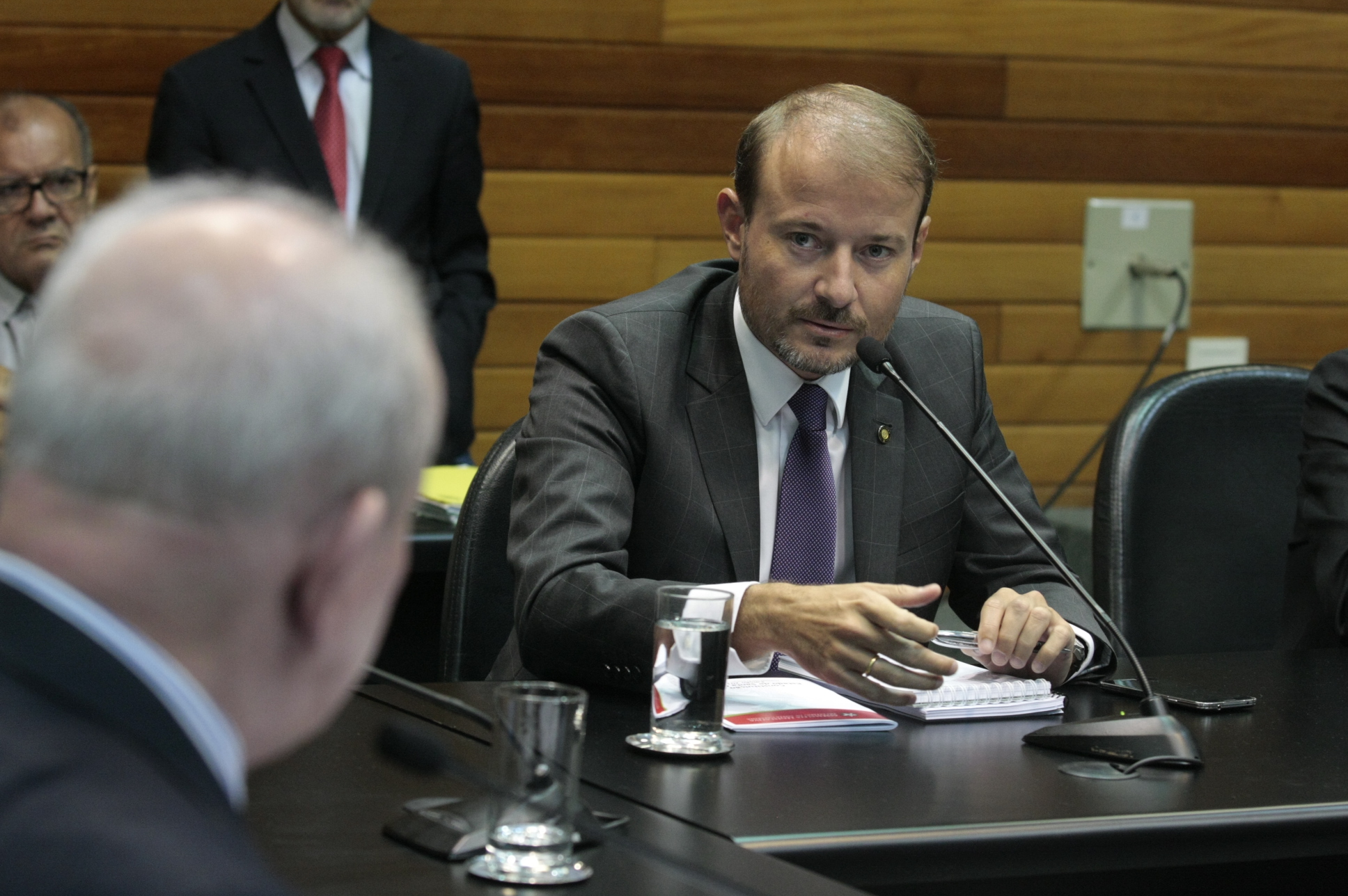 Comissão de Finanças e Tributação. Deputado Gabriel Ribeiro (PSD). Foto: Yuri Santos / Agência AL