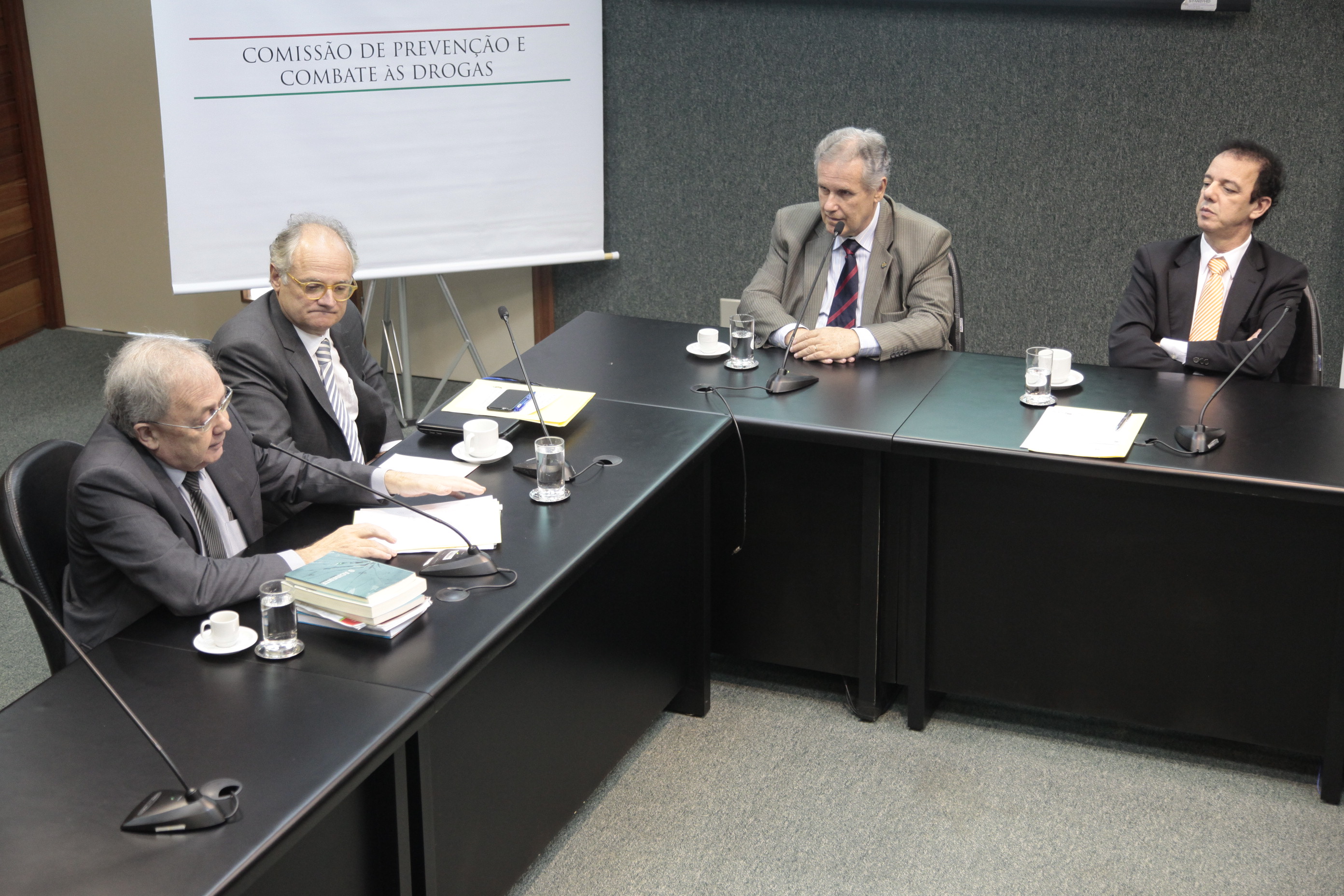 Reunião da Comissão de Prevenção e Combate às Drogas.