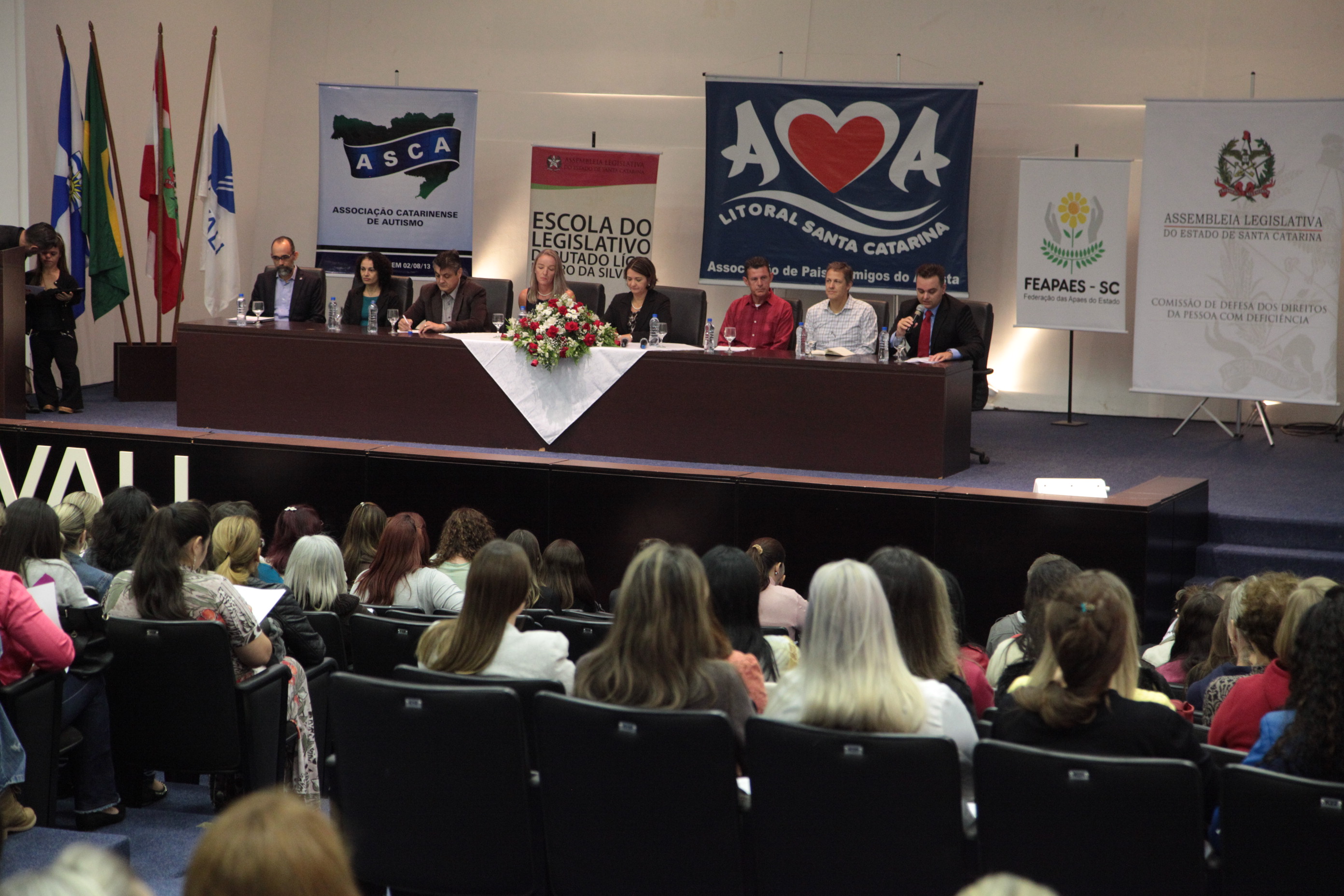 Seminário sobre o Autismo em Balneário Camboriú