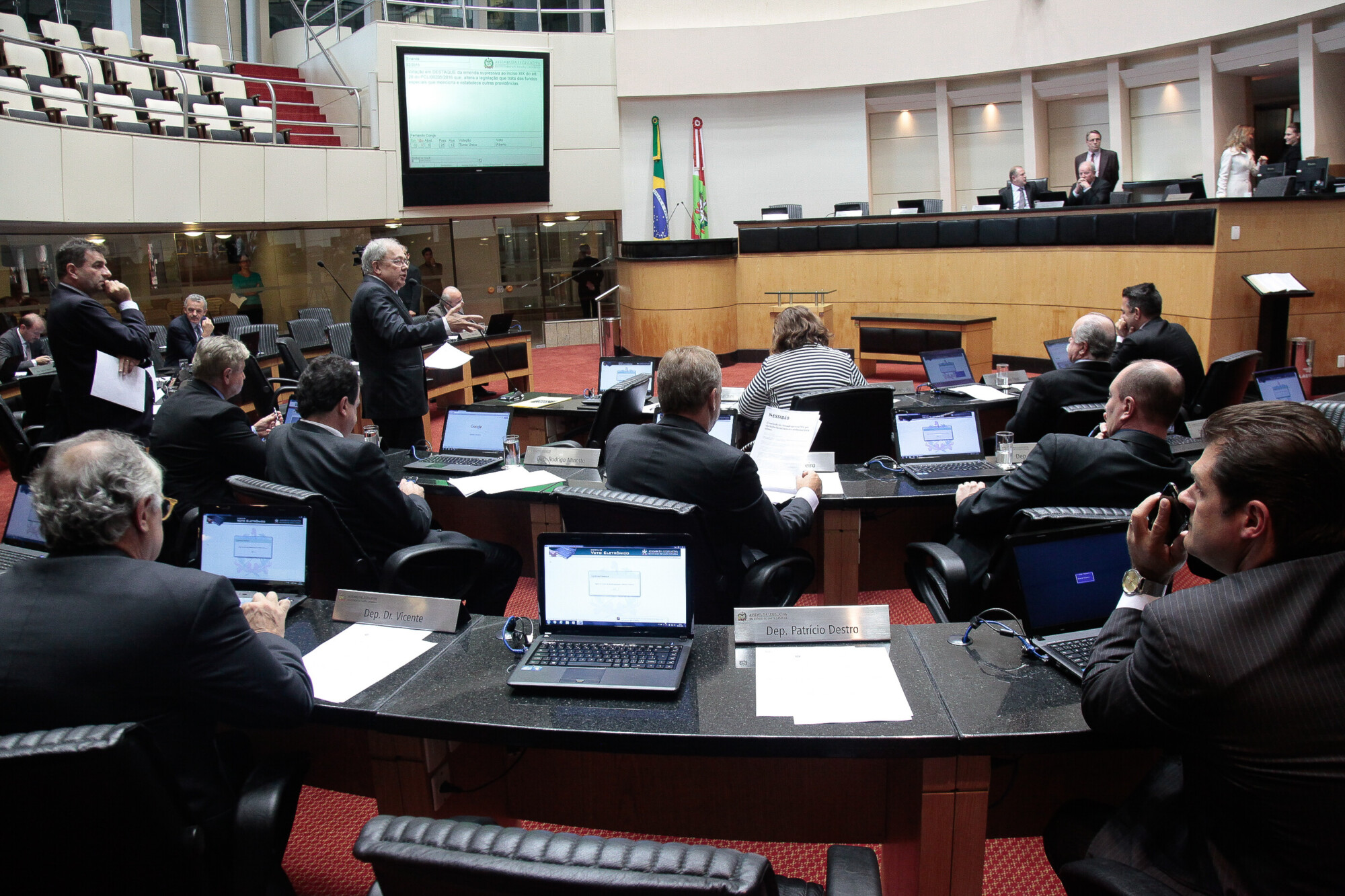 Parlamentares do PT e PCdoB defendem cassação de Eduardo Cunha