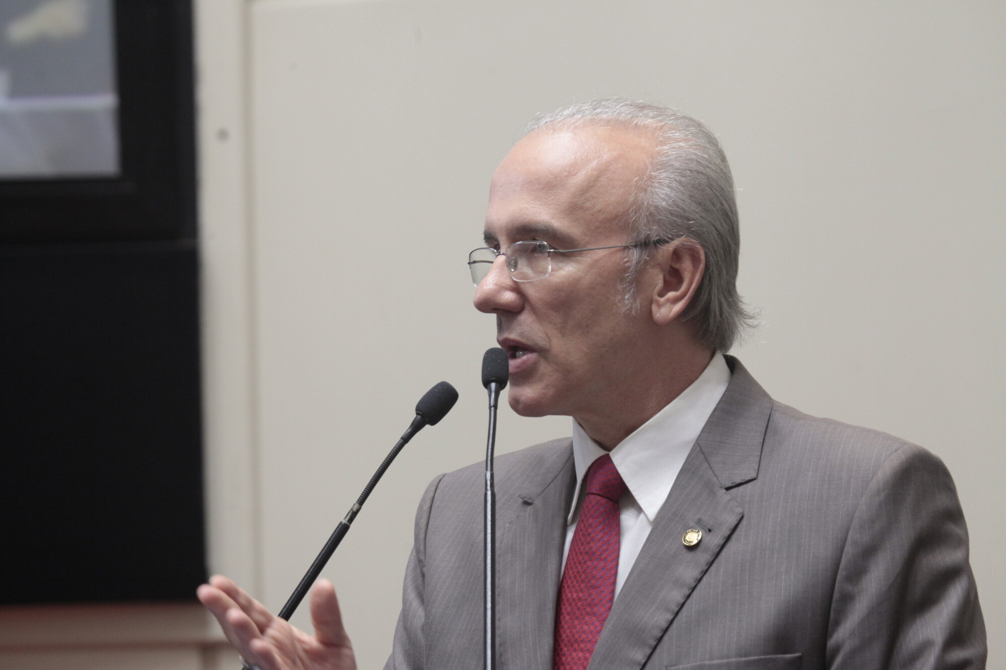 Deputado Deka May