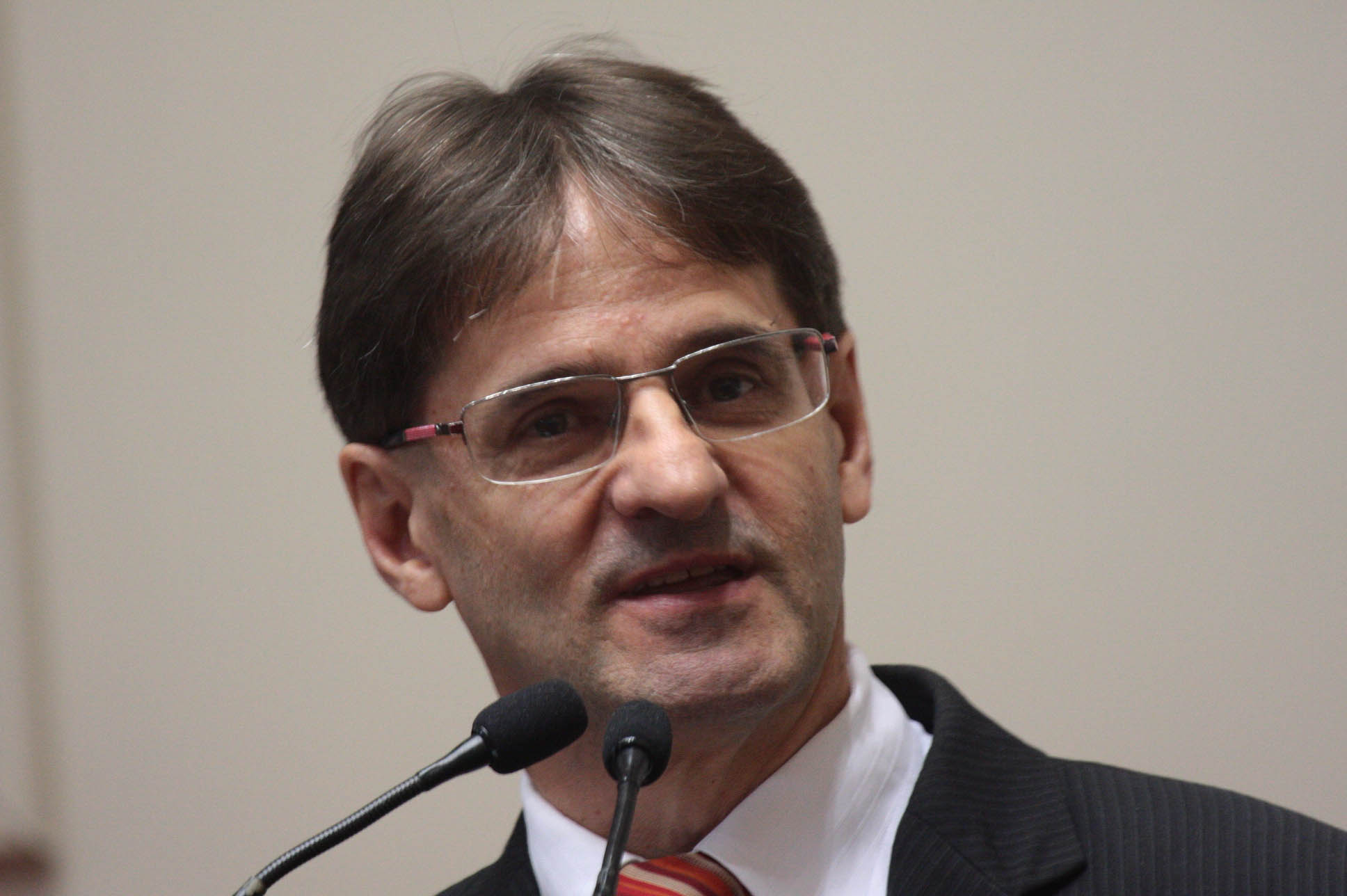 Deputado Neodi Saretta (PT). Sessão Ordinária.