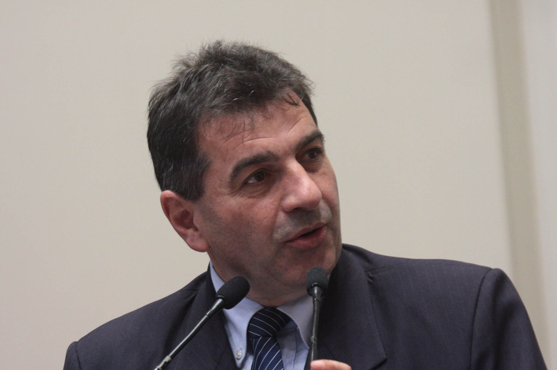 Deputado Valdir Cobalchini (PMDB). Sessão Ordinária.