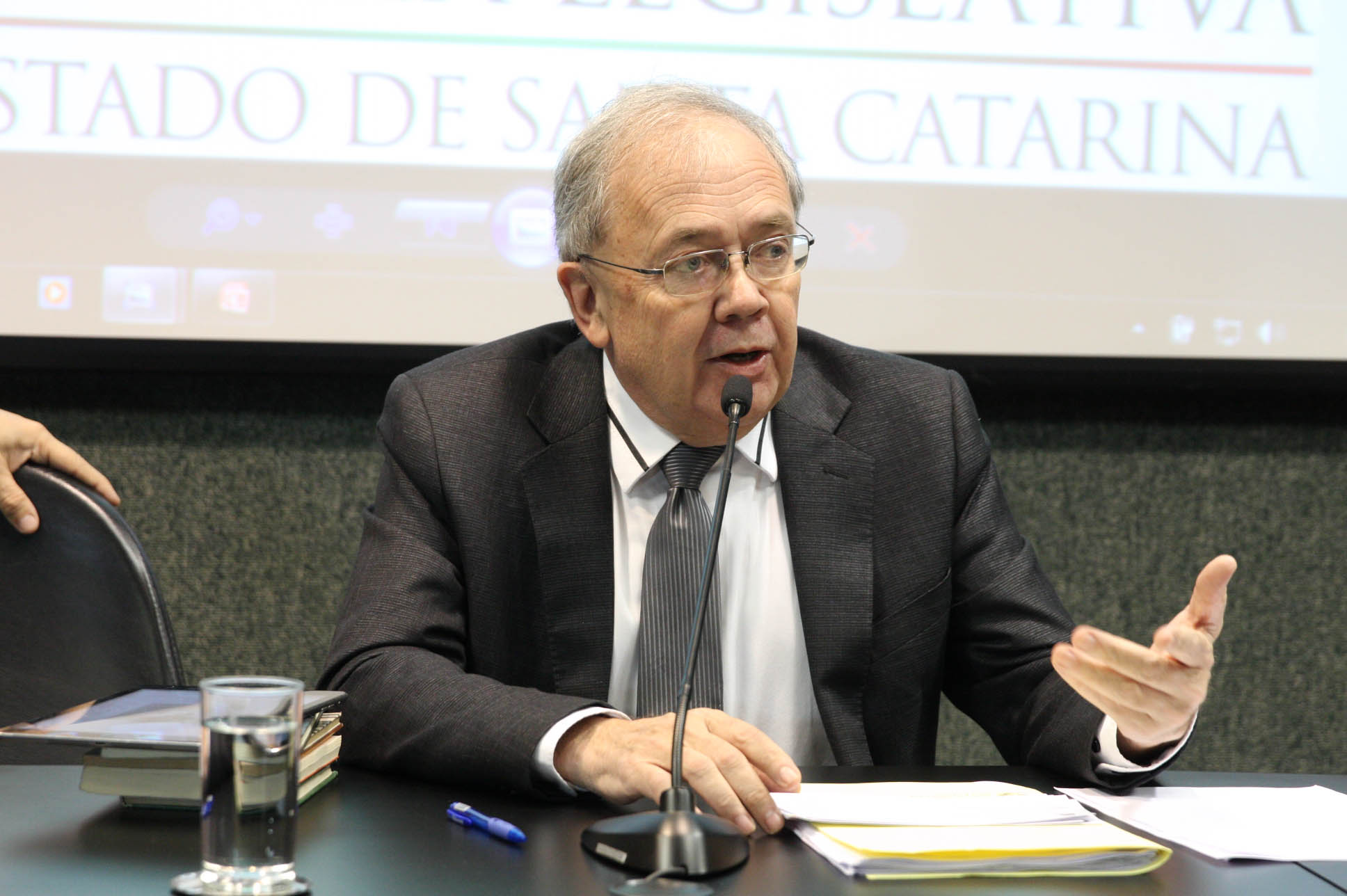 Deputado Fernando Coruja (PMDB). Comissão da Saúde - Idade Correta para Exame de Mamografia