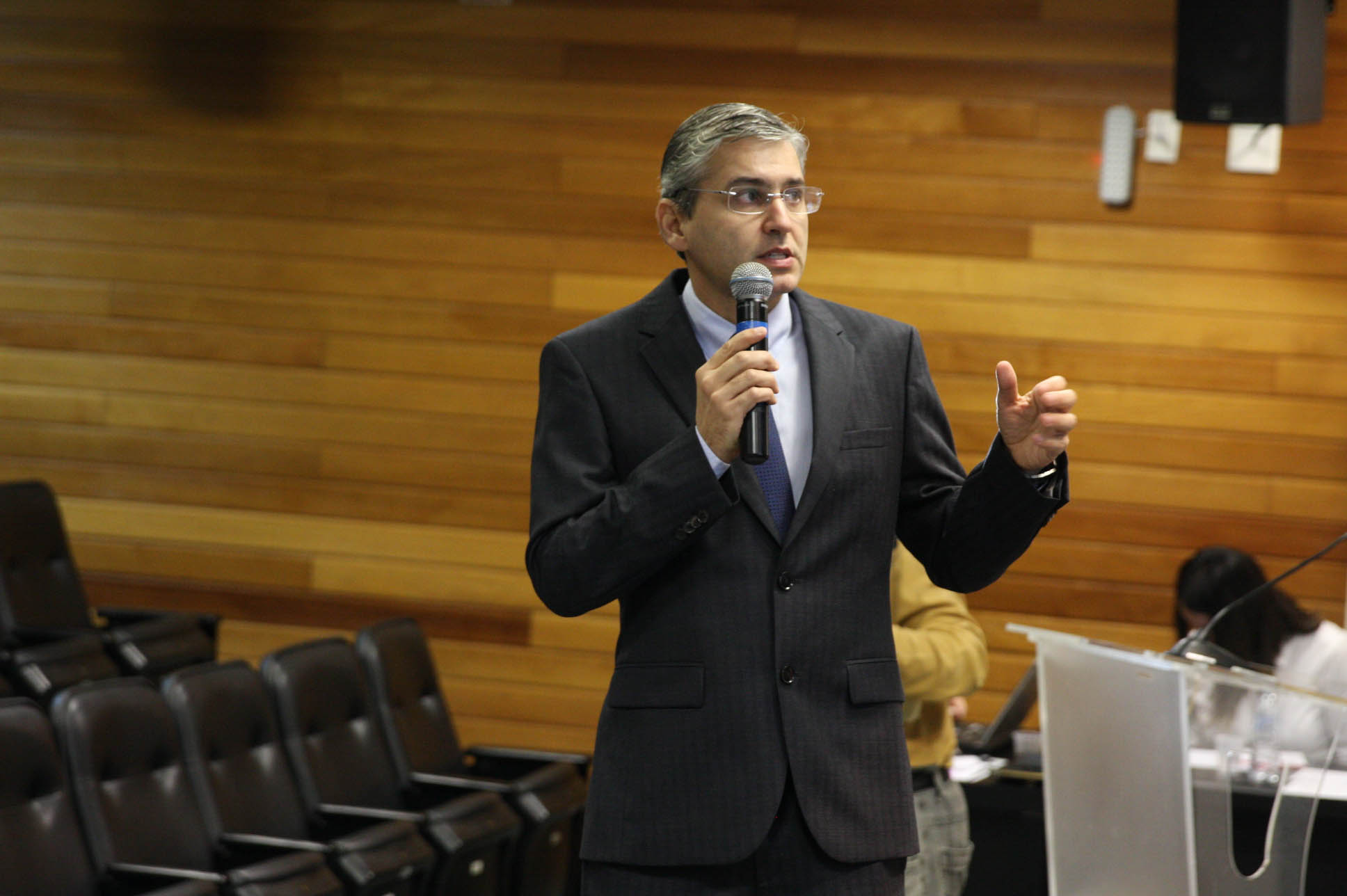 Presidente da Sociedade Brasileira de Mastologia – Regional Santa Catarina, Ygor Vieira de Oliveira. Comissão da Saúde - Idade Correta para Exame de Mamografia