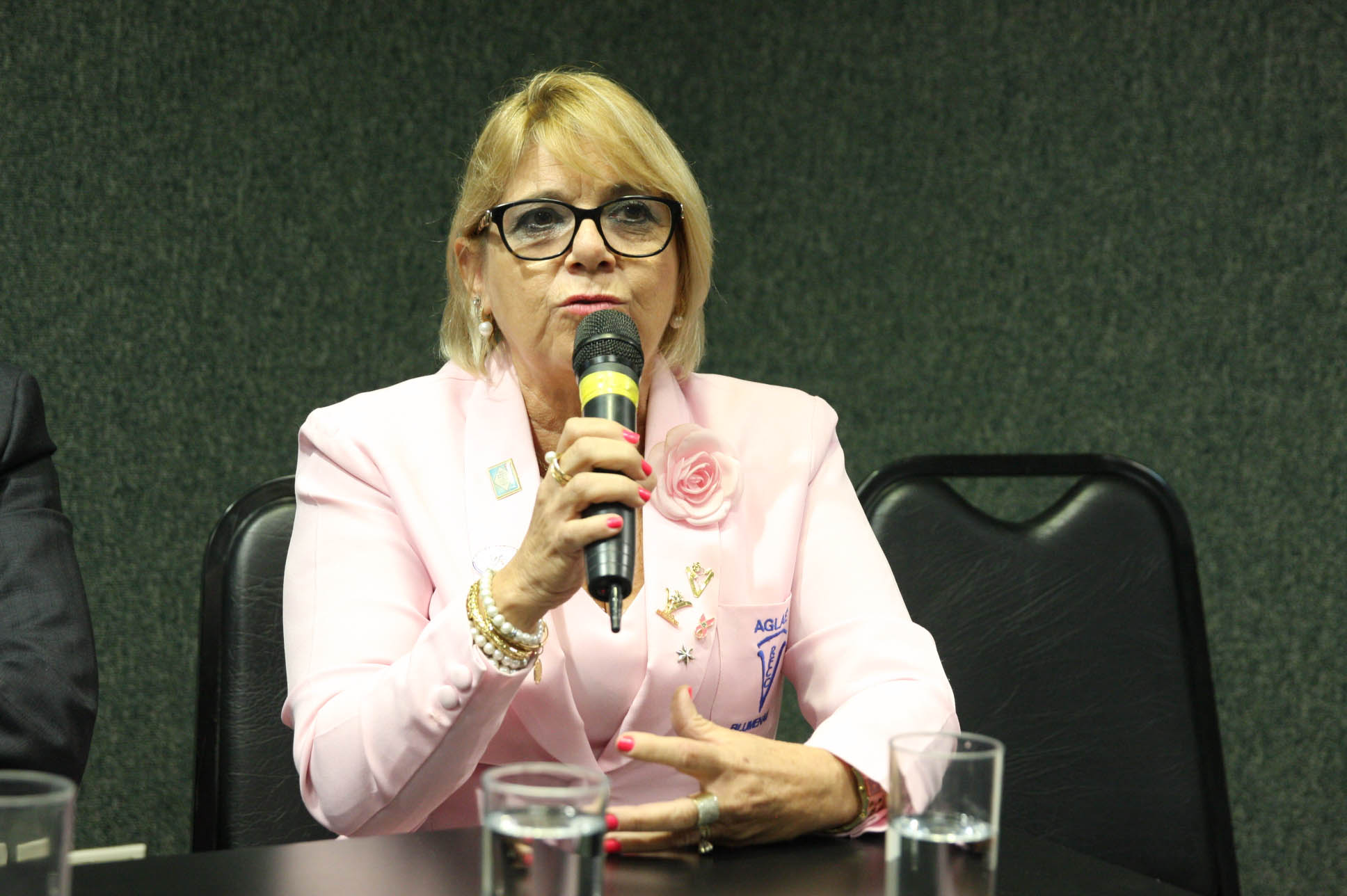 Comissão da Saúde - Idade Correta para Exame de Mamografia