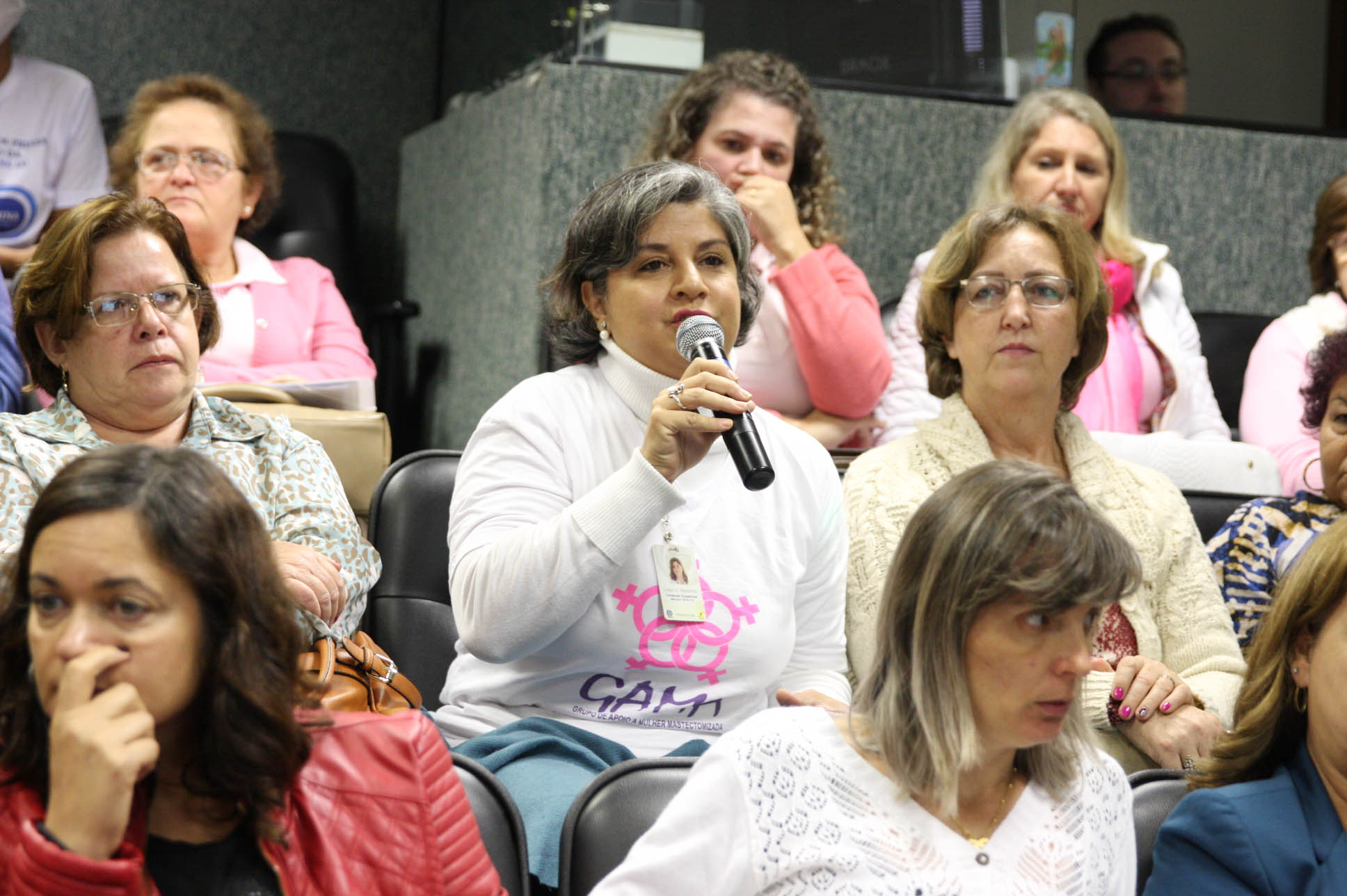 Comissão da Saúde - Idade Correta para Exame de Mamografia