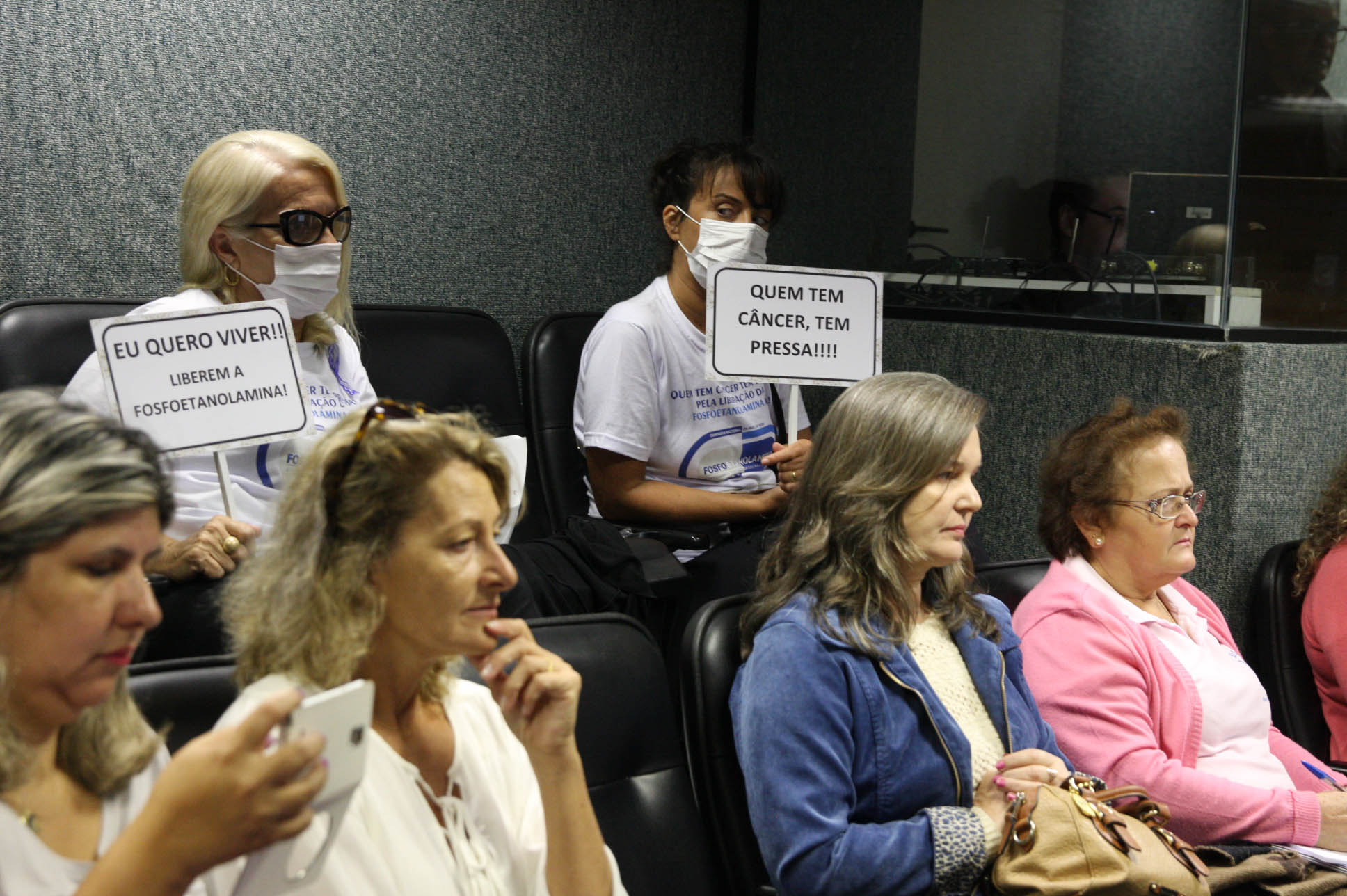 Comissão da Saúde - Idade Correta para Exame de Mamografia