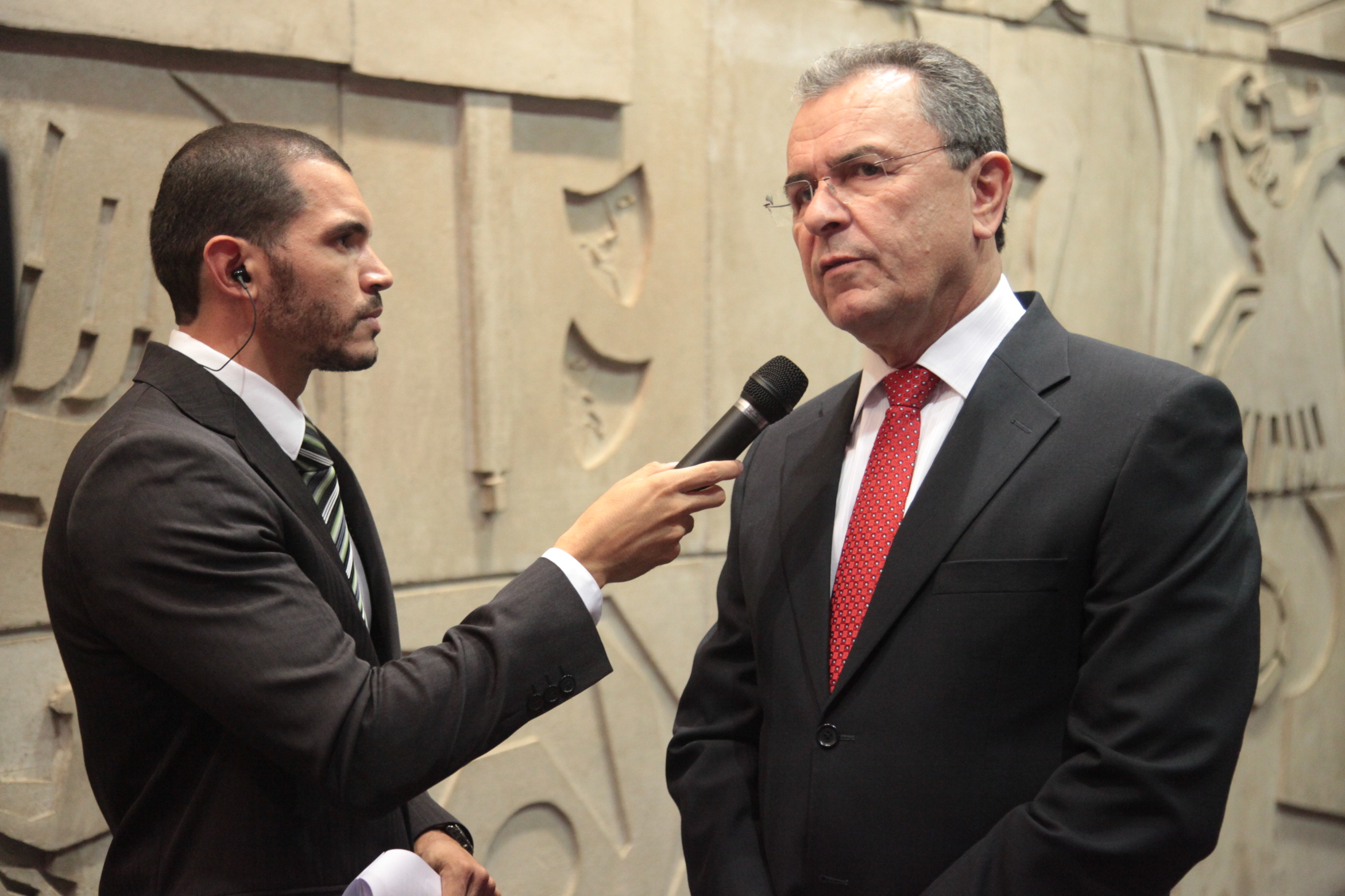 Sessão Especial - 1º Ano de Falecimento de Luis Henrique da Silveira
